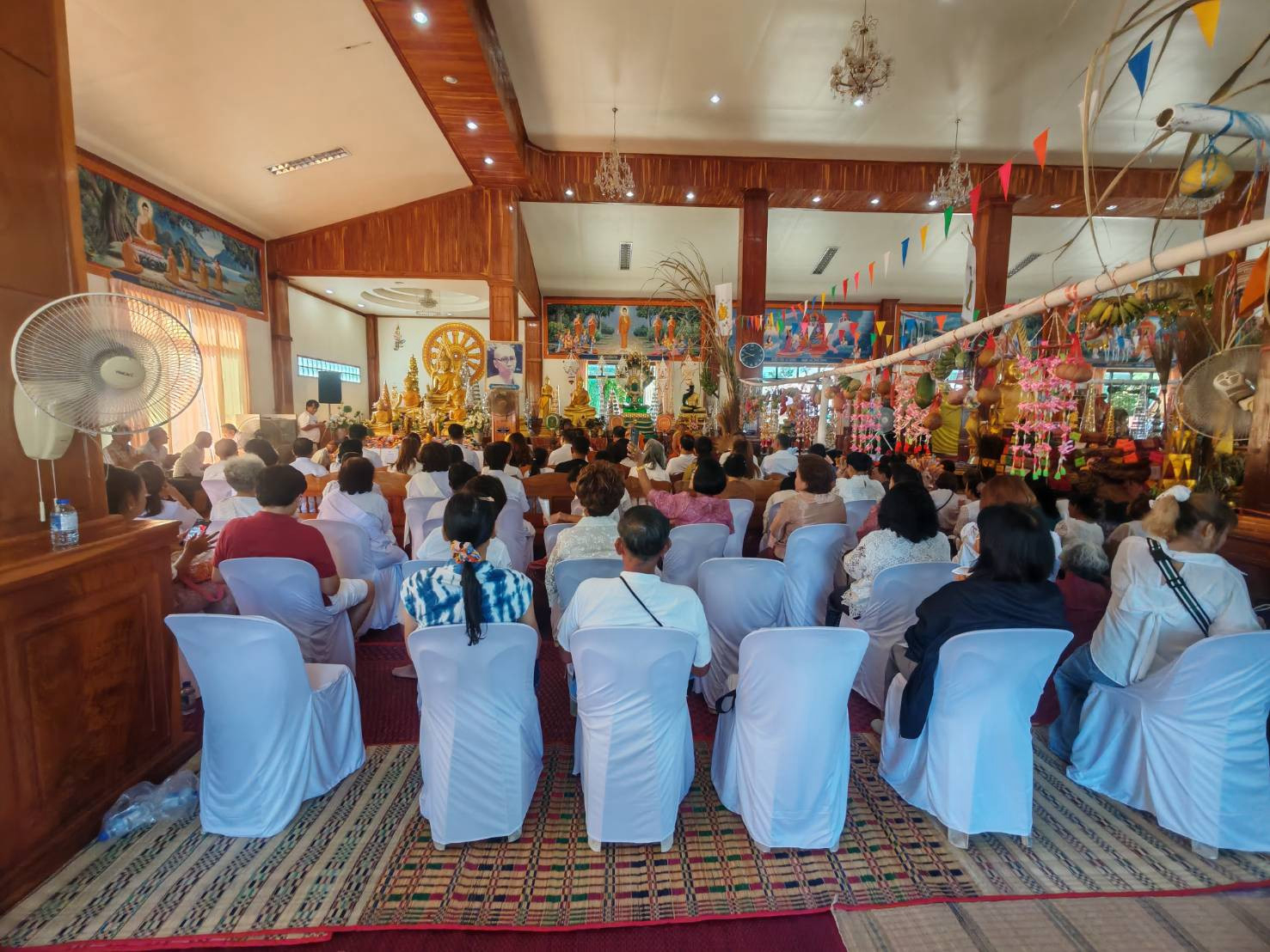 ภาพร่วมพิธีกรรมวัดสีหนาทศาสดาราม