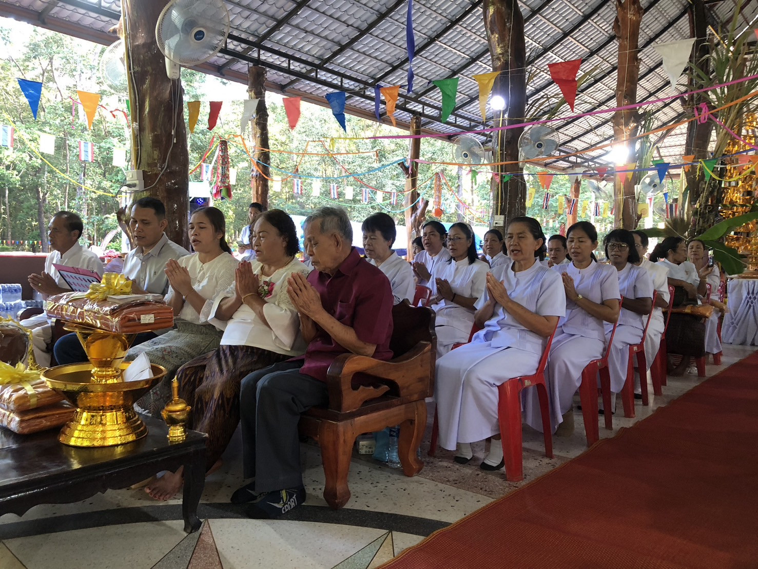 ภาพร่วมพิธีกรรมวัดป่าโพธาชัย