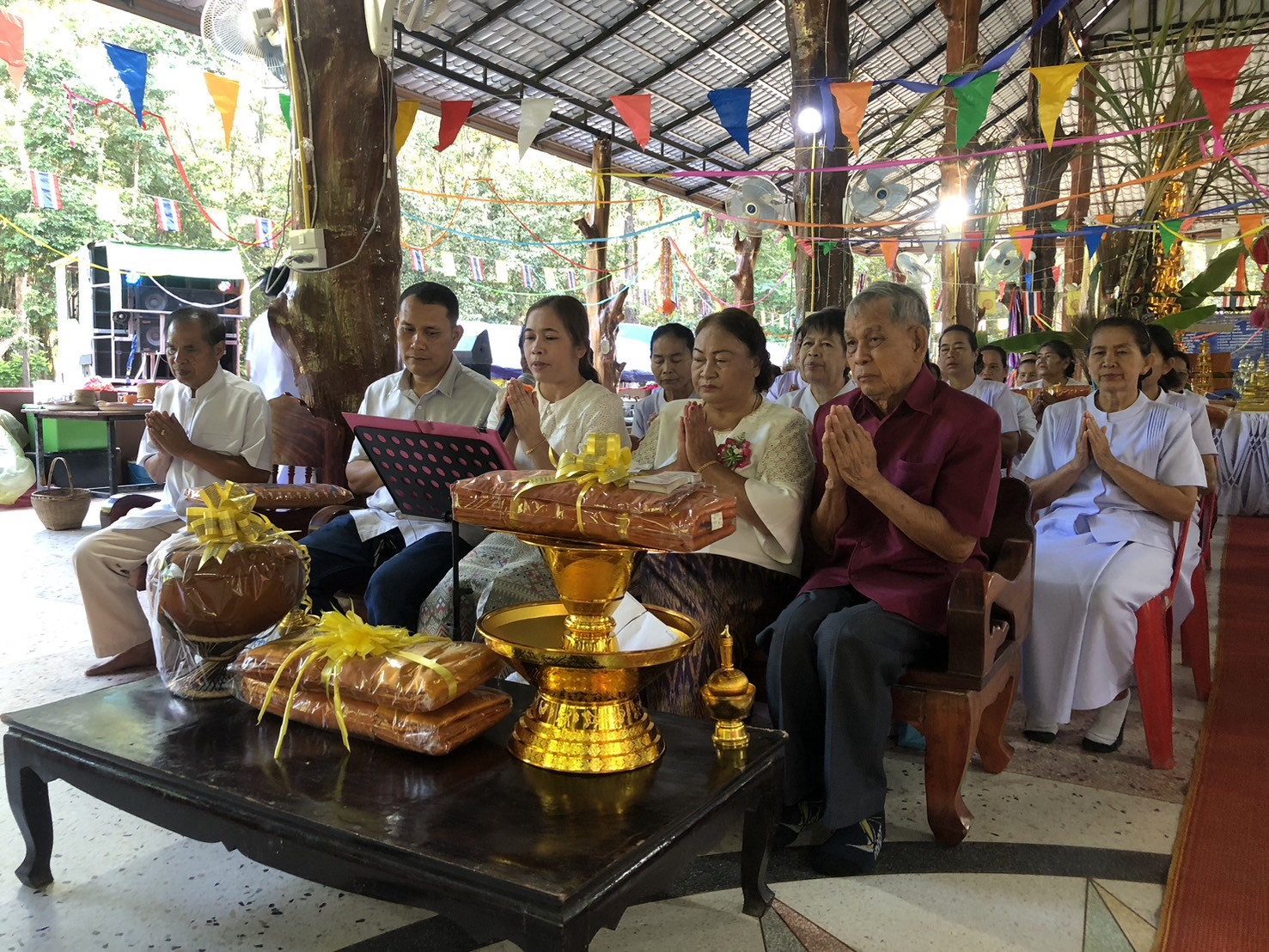 ภาพร่วมพิธีกรรมวัดป่าโพธาชัย