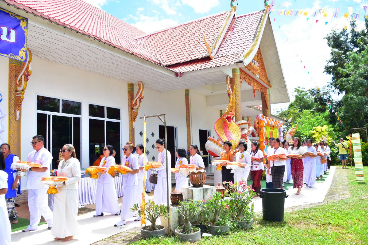 ภาพร่วมขบวนกฐินวัดปทุมเขตวนาราม