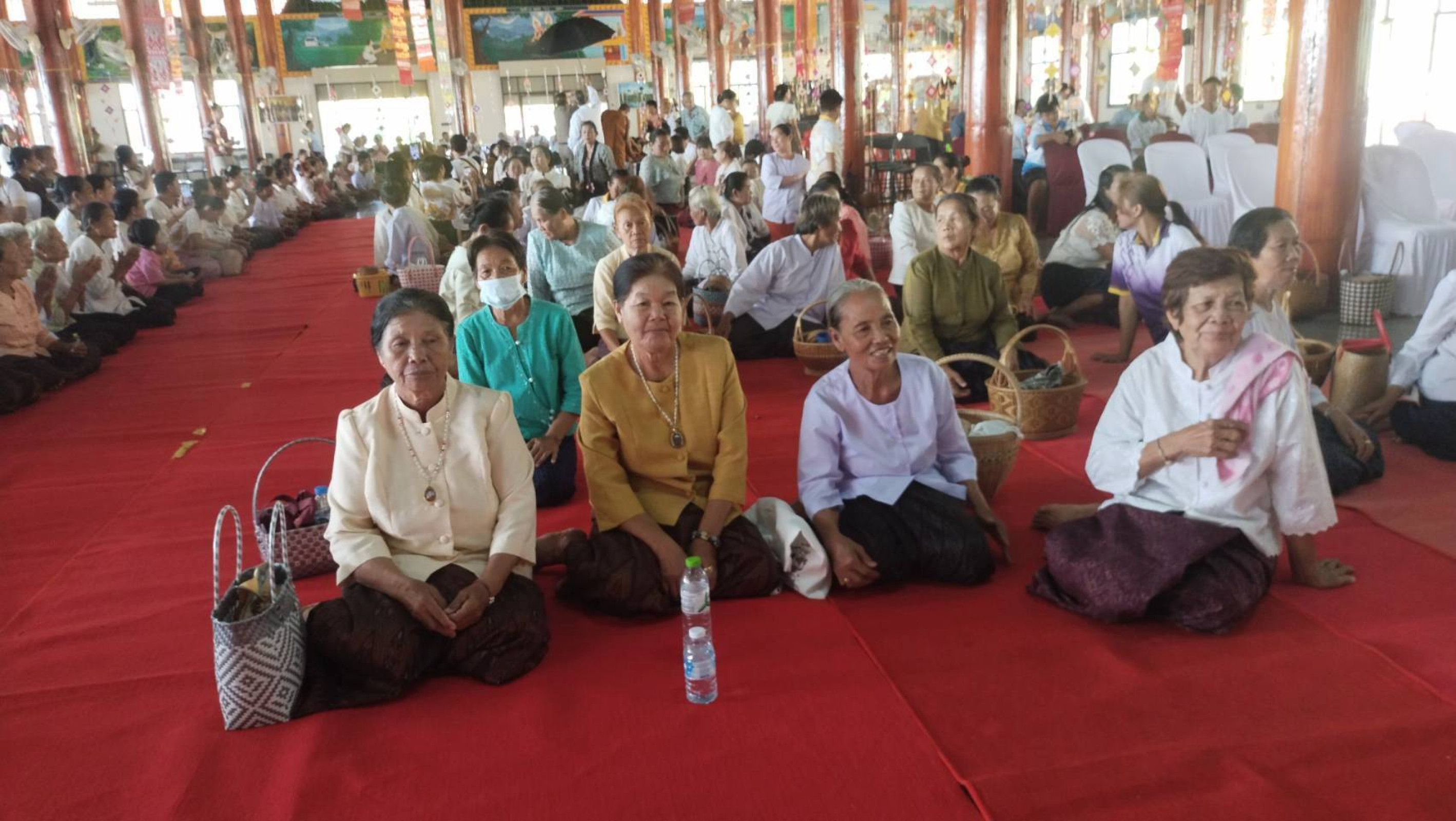 ภาพร่วมพิธีกรรมวัดศรีสง่าวธาราม