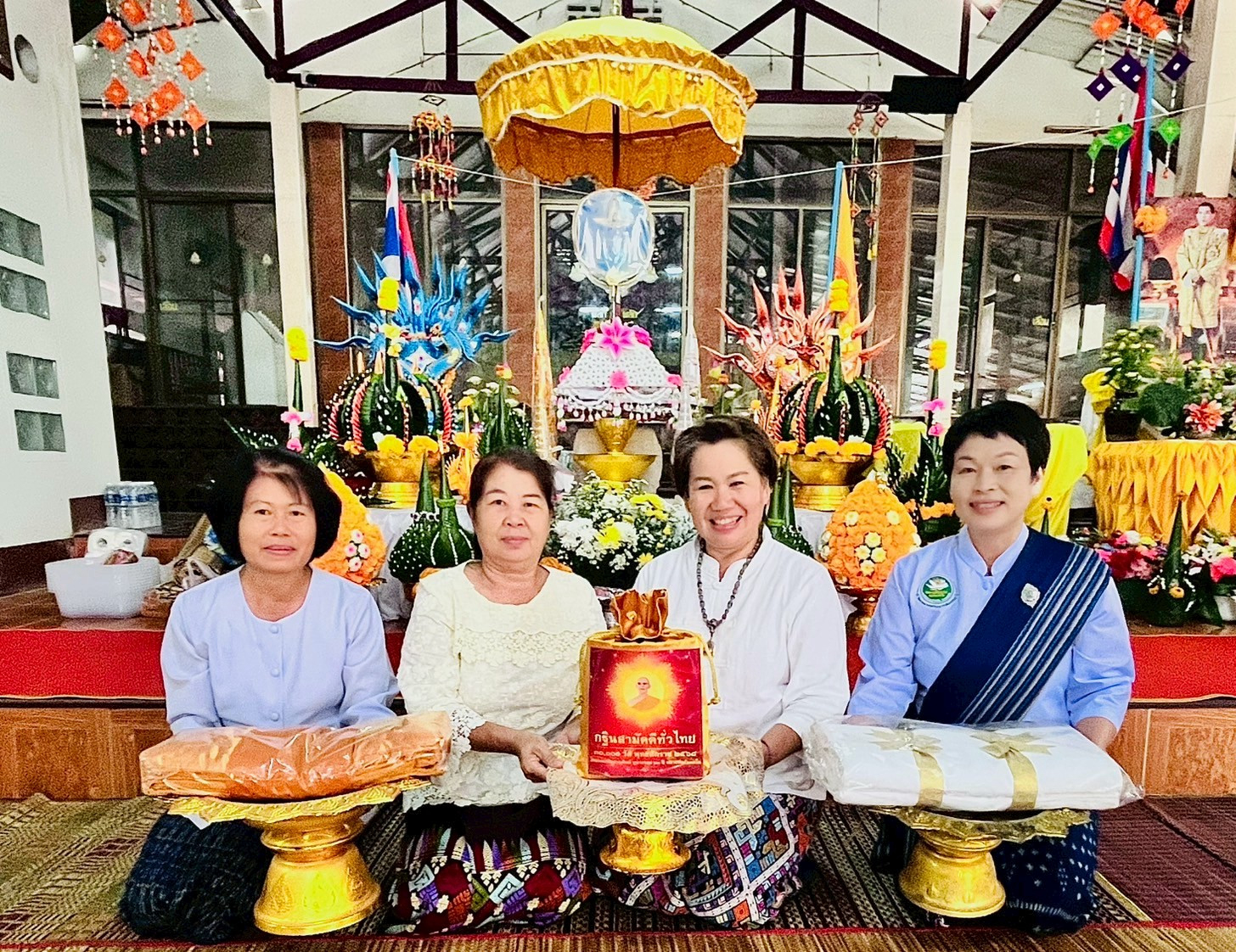 ภาพร่วมพิธีกรรมวัดภูหินดัง