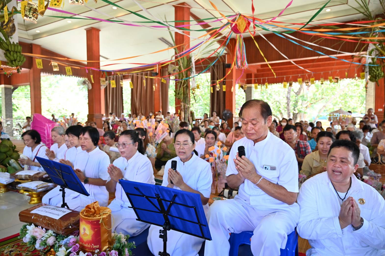 ภาพกล่าวคำถวายกฐินวัดบ่อสร้าง