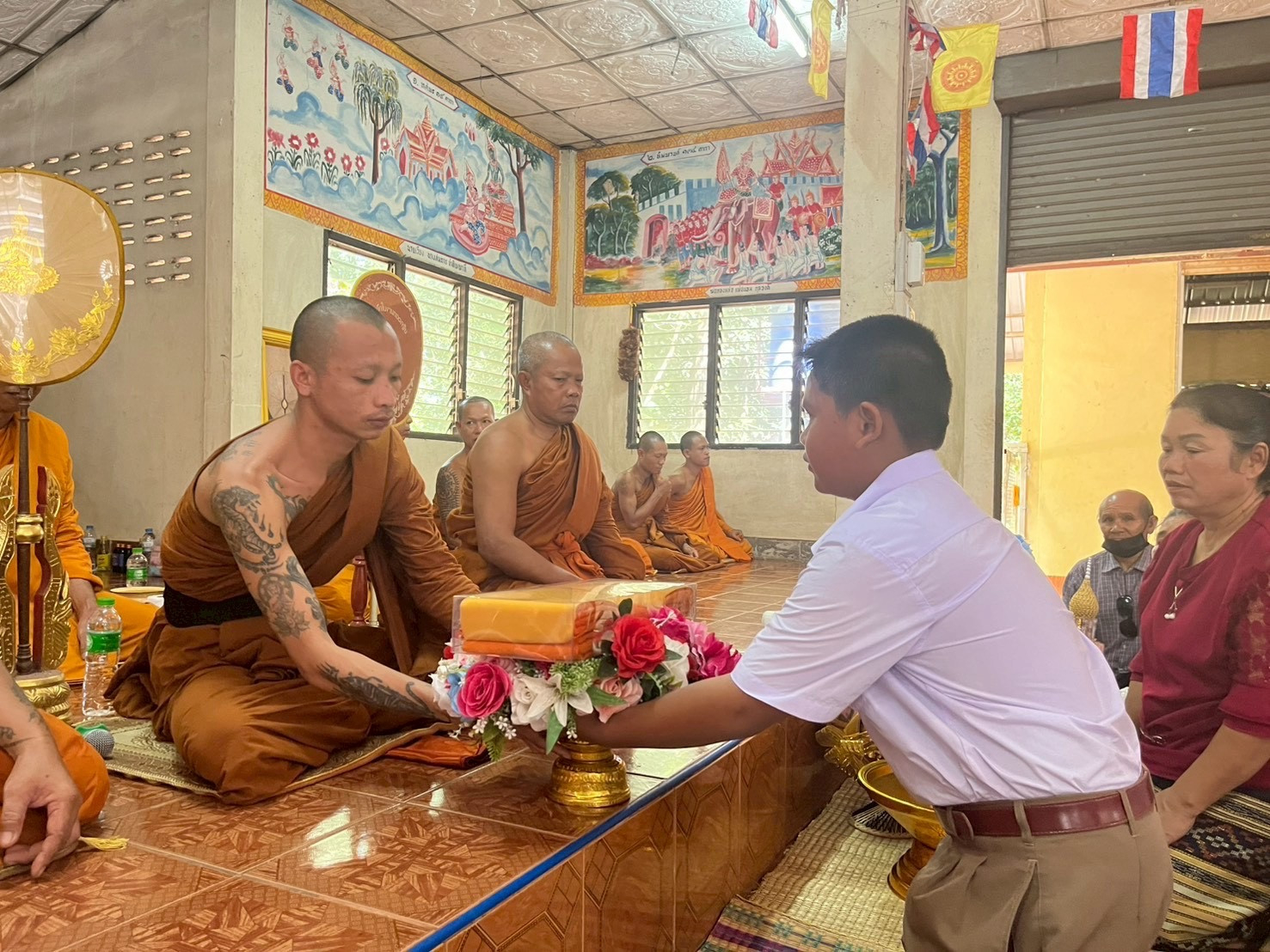 ภาพร่วมพิธีกรรมวัดสุกรมงคล