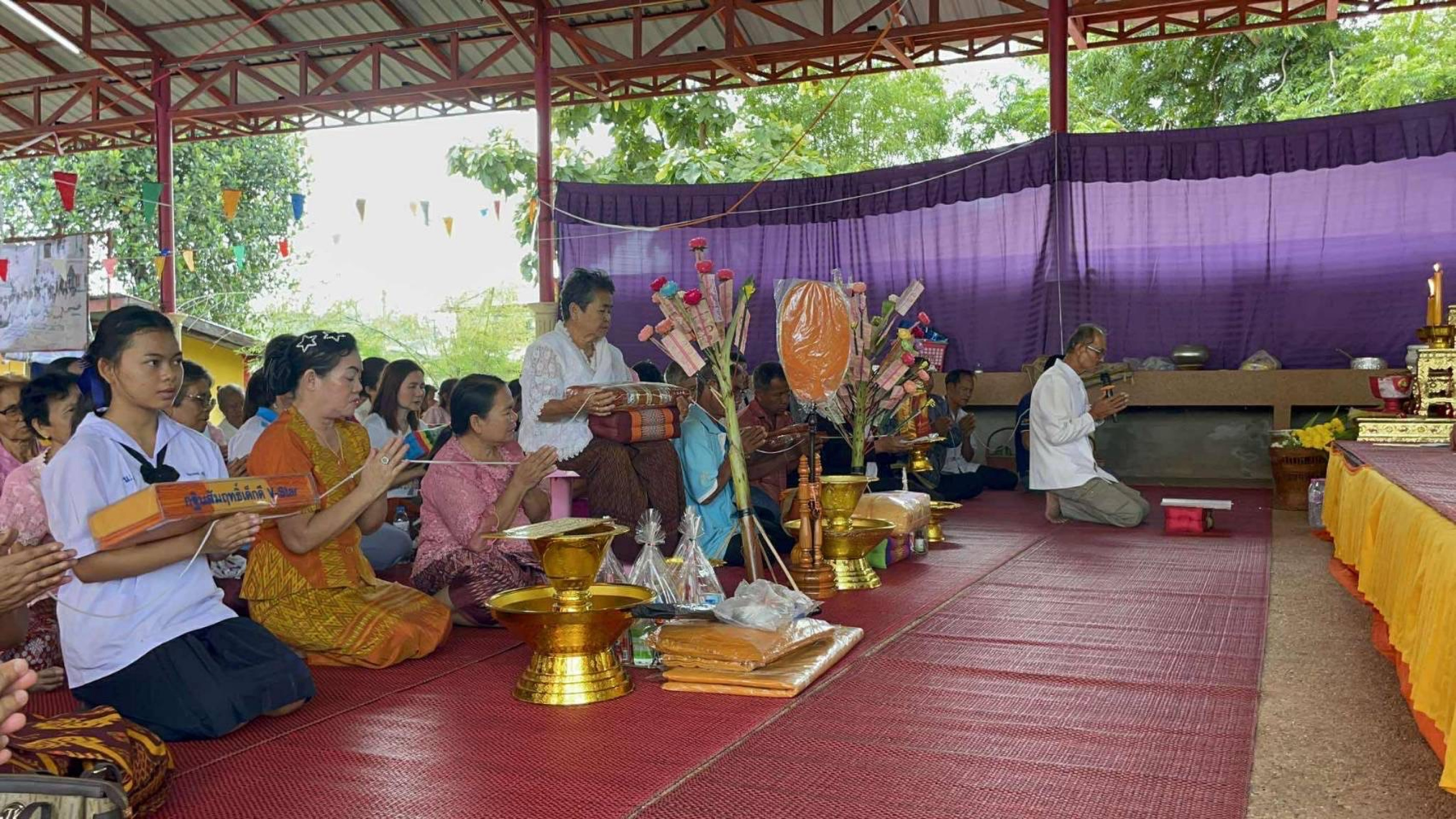 ภาพร่วมพิธีกรรมวัดสว่างสุทธาวาส