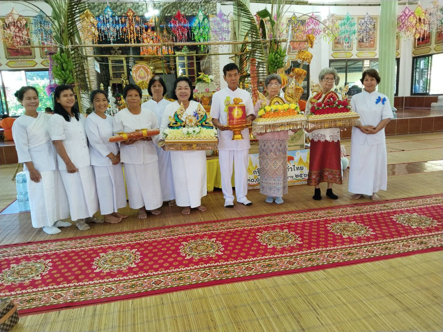 ภาพร่วมพิธีกรรมวัดใหม่สัญญาศิริเขต