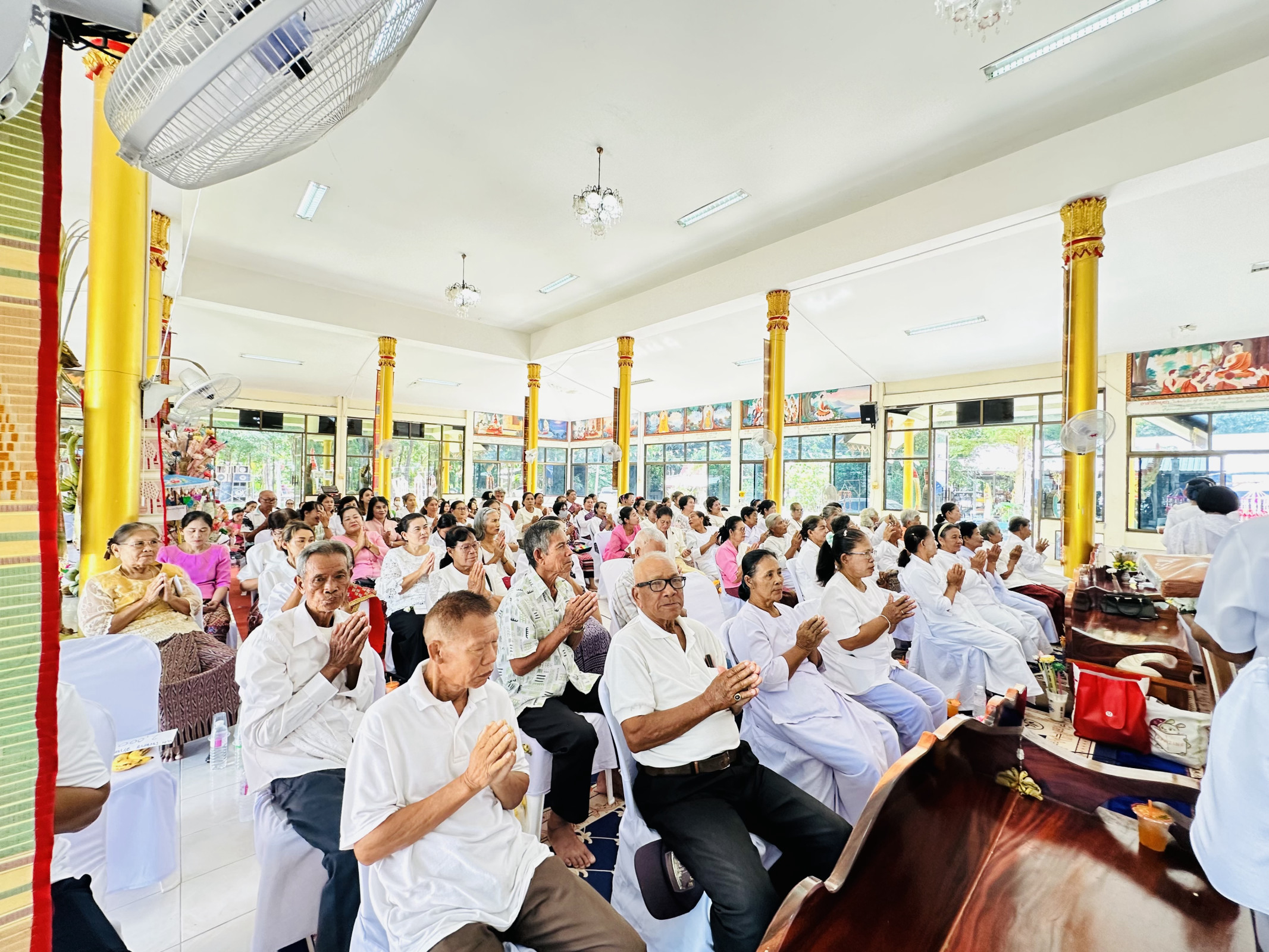 ภาพร่วมพิธีกรรมวัดสุทัศน์จันทิมาราม