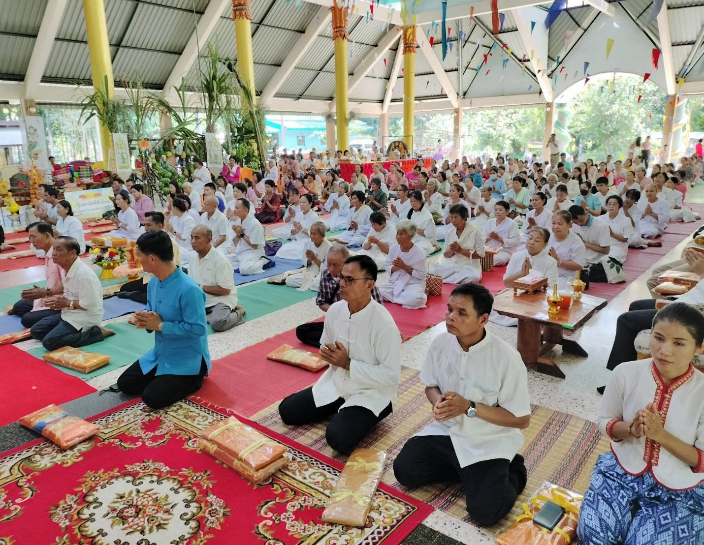 ภาพร่วมพิธีกรรมวัดมงคลสามัคคีธรรม