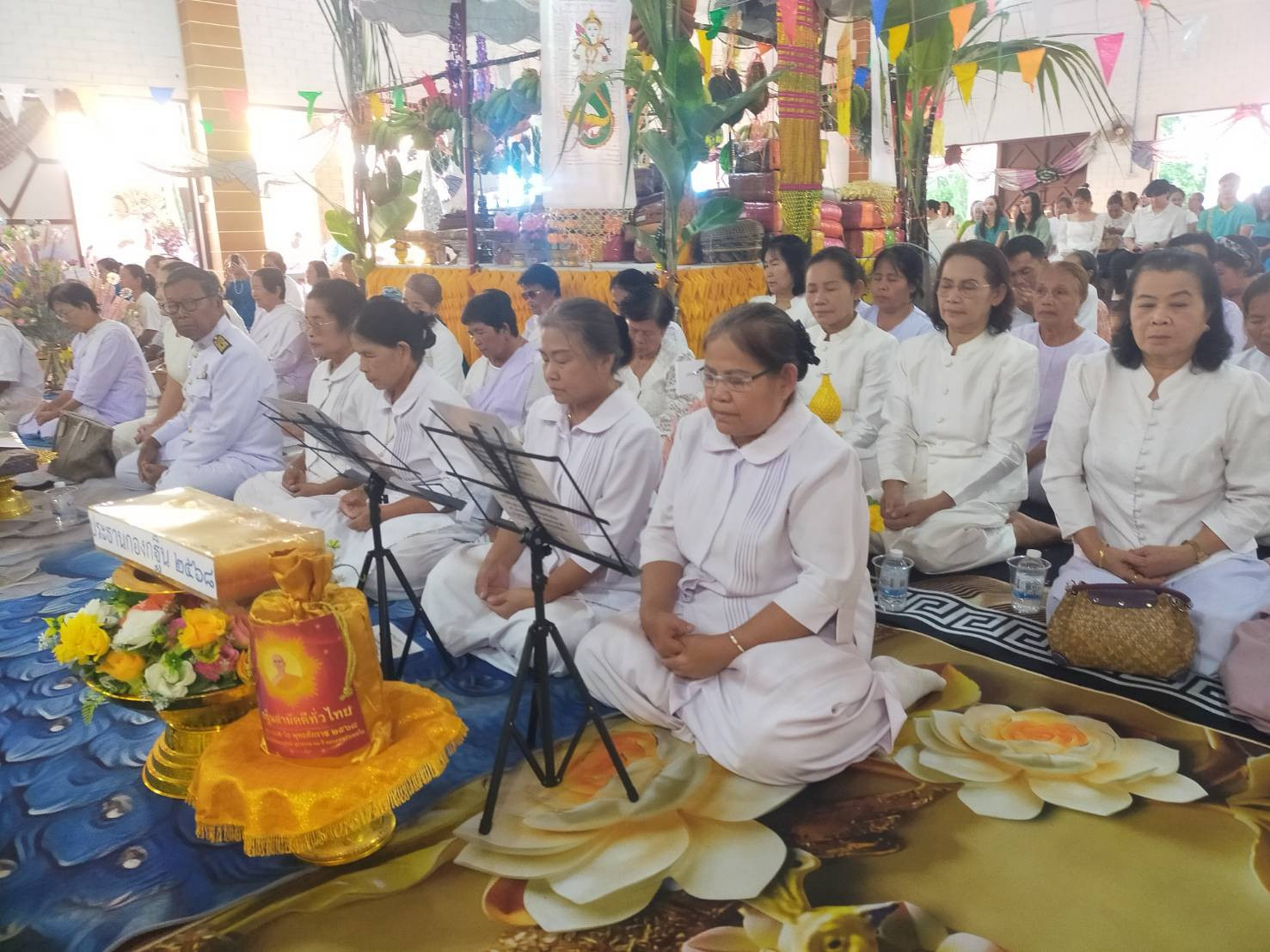 ภาพร่วมพิธีกรรมวัดป่าดงเรือ