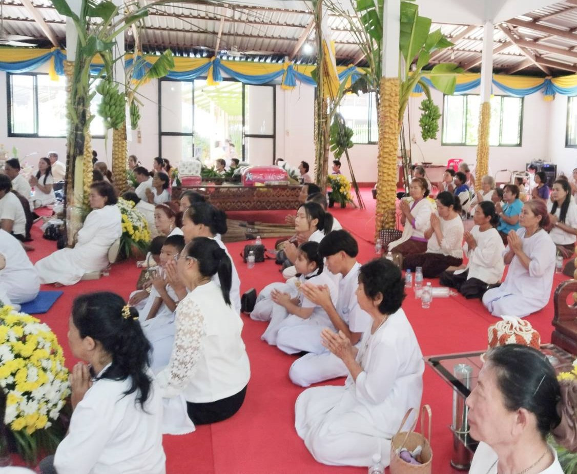 ภาพร่วมพิธีกรรมวัดโนนพระทราย