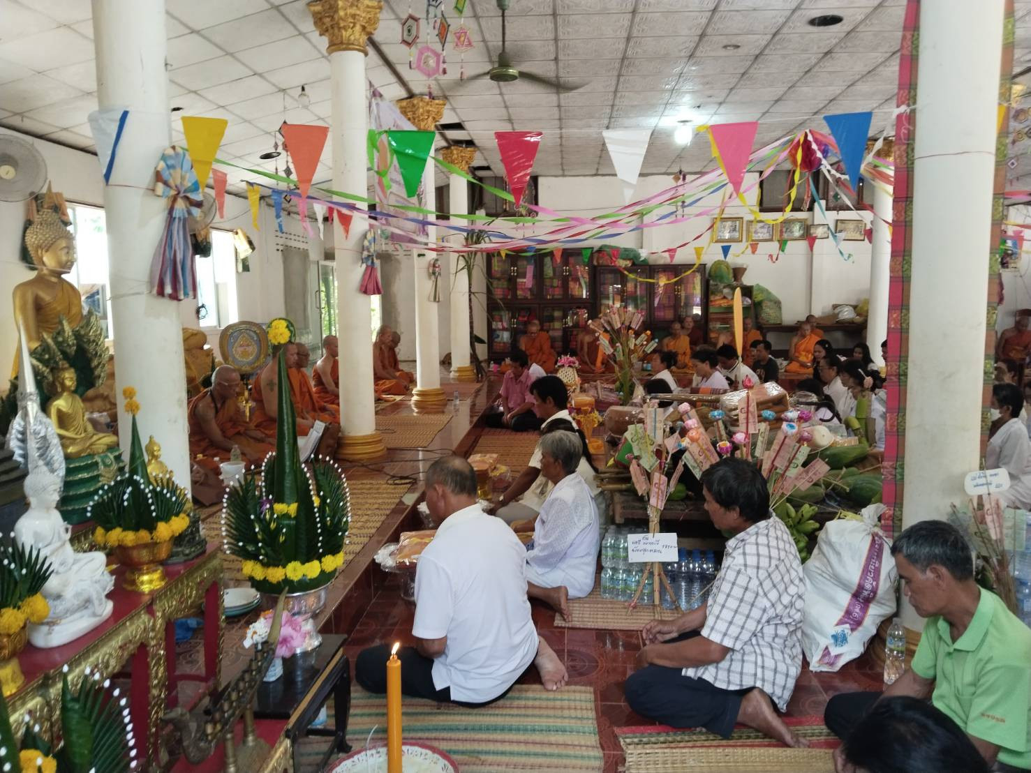 ภาพร่วมพิธีกรรมวัดราษฎร์สามัคคีธรรม
