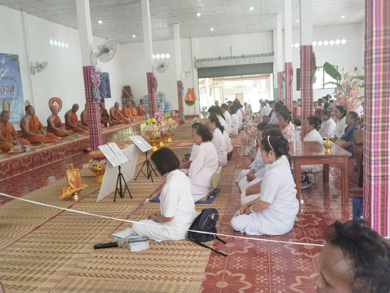 ภาพร่วมพิธีกรรมวัดธรรมิกาวาส