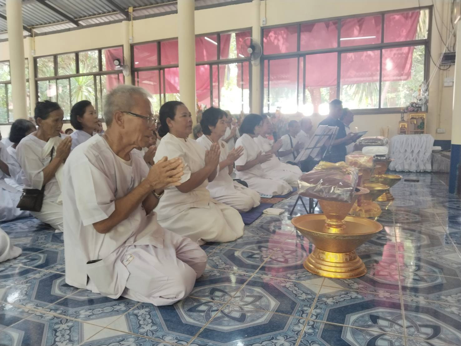 ภาพร่วมพิธีกรรมวัดป่าท่าเรือ