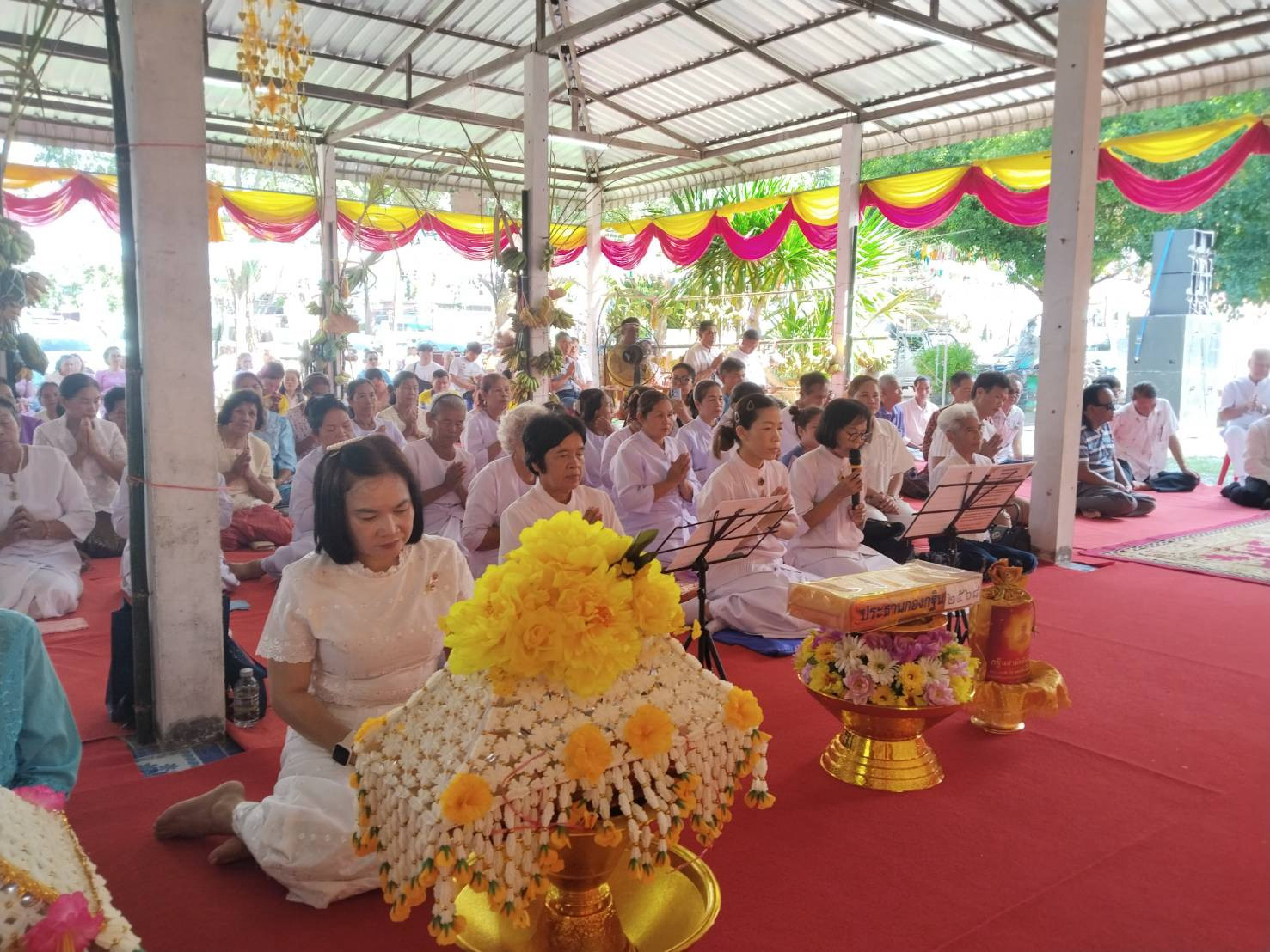 ภาพร่วมพิธีกรรมวัดศรีพนา