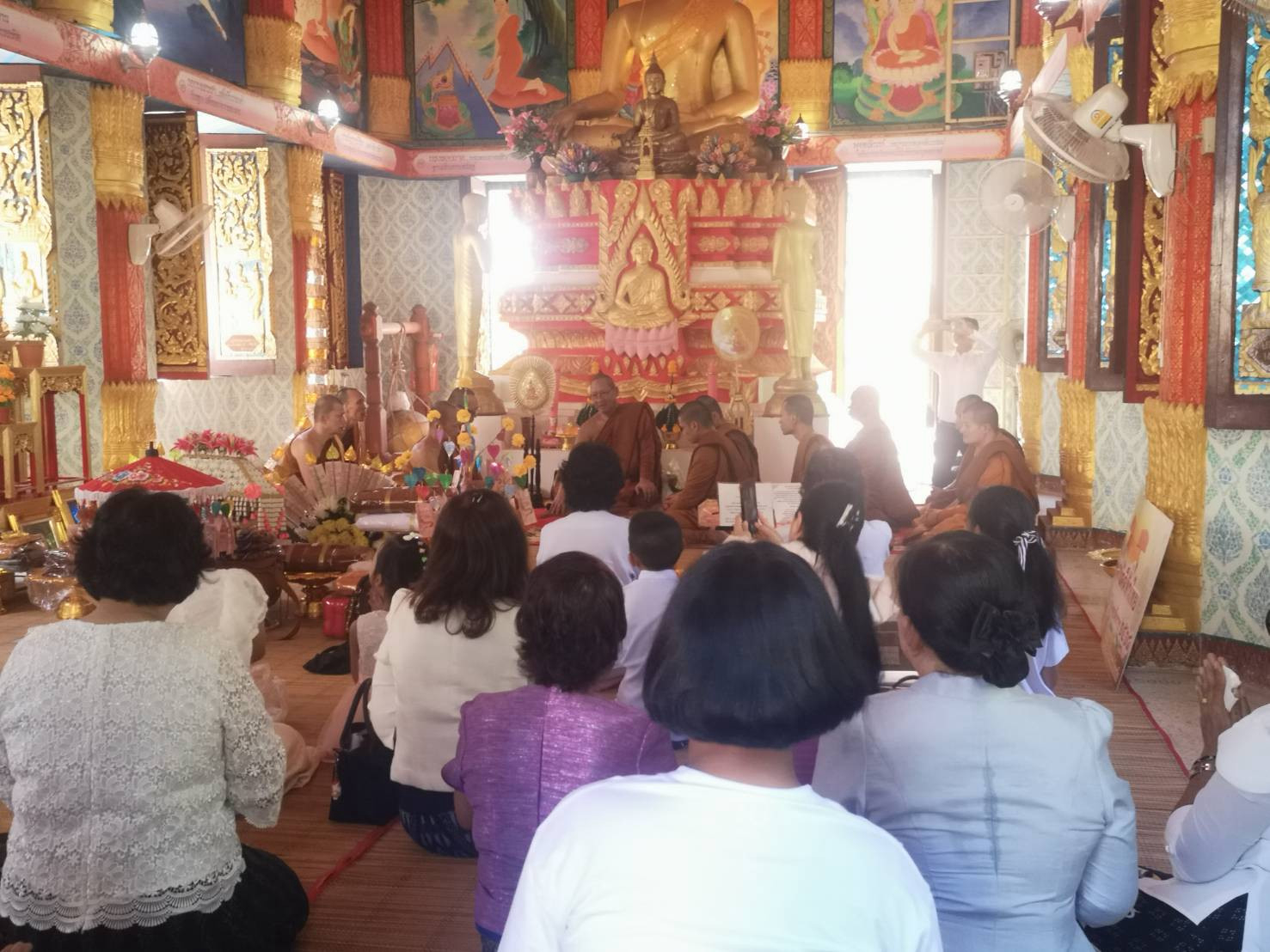 ภาพร่วมพิธีกรรมวัดท่าสะอาด