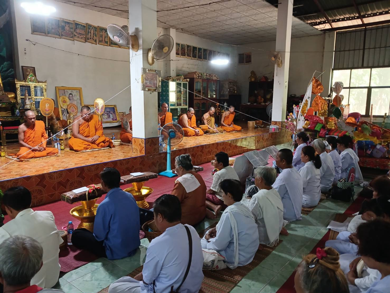 ภาพร่วมพิธีกรรมวัดป่าพัฒนาพร