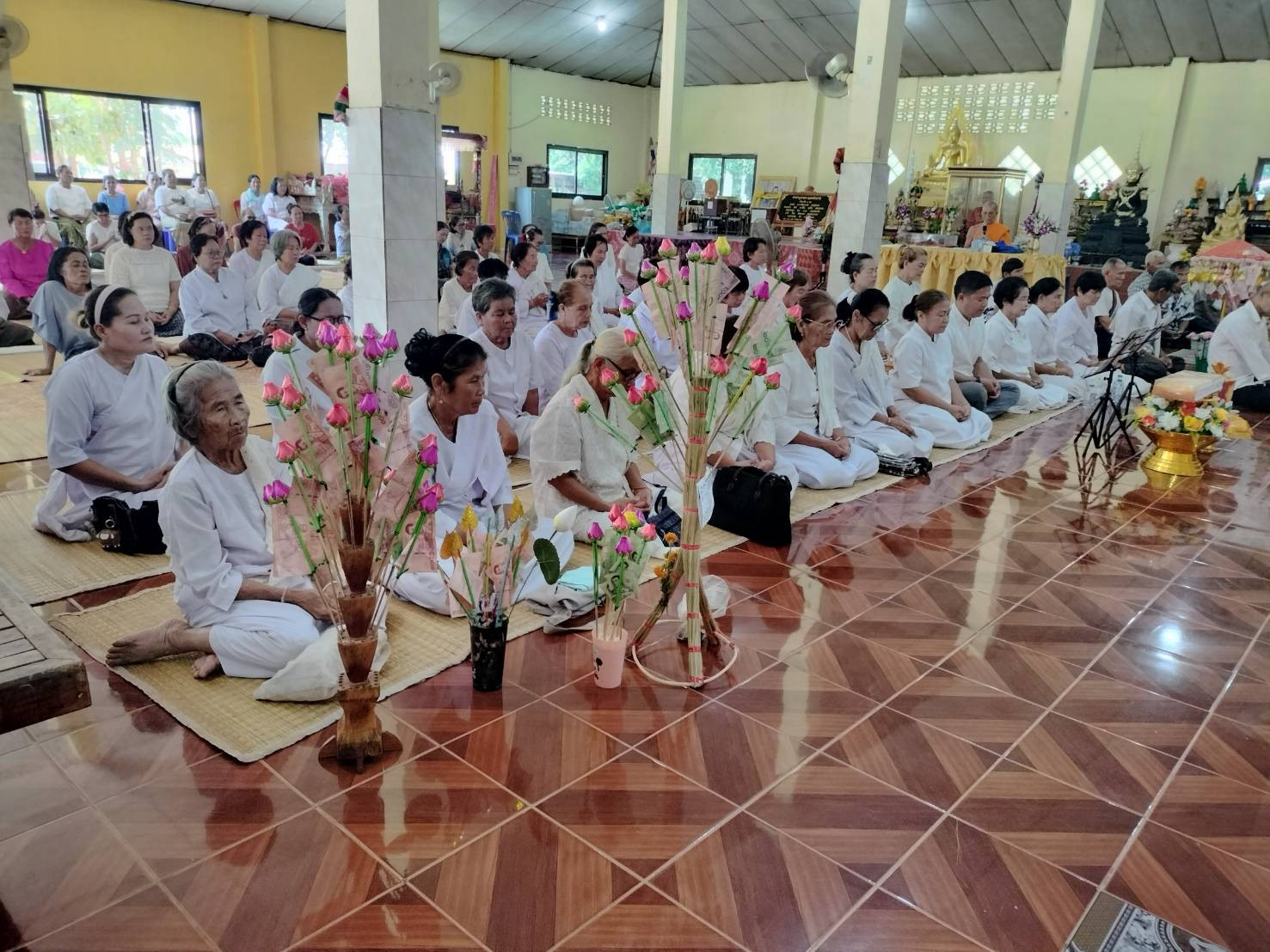 ภาพร่วมพิธีกรรมวัดจันทราราษฎร์