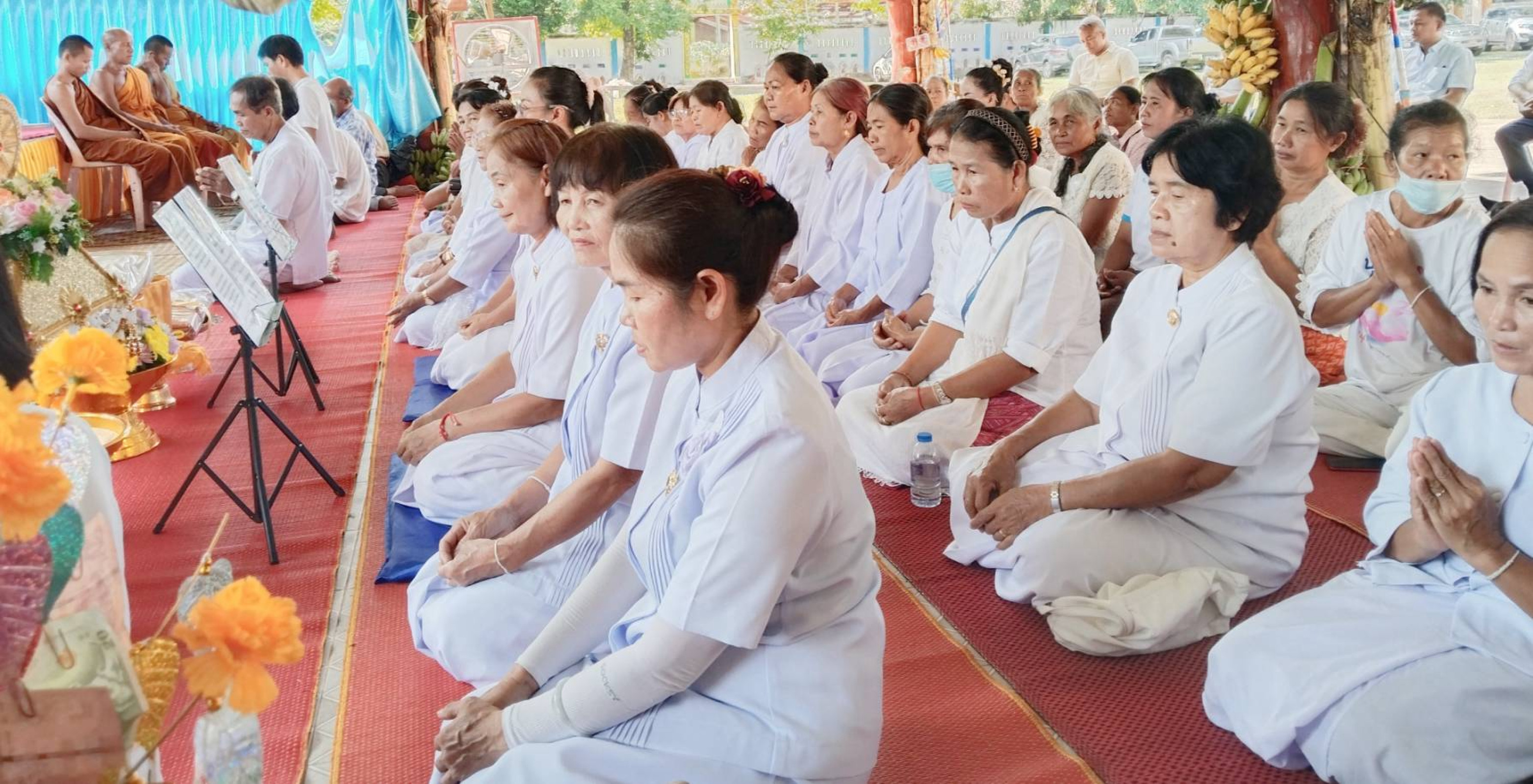 ภาพร่วมพิธีกรรมวัดจอมแก้ว