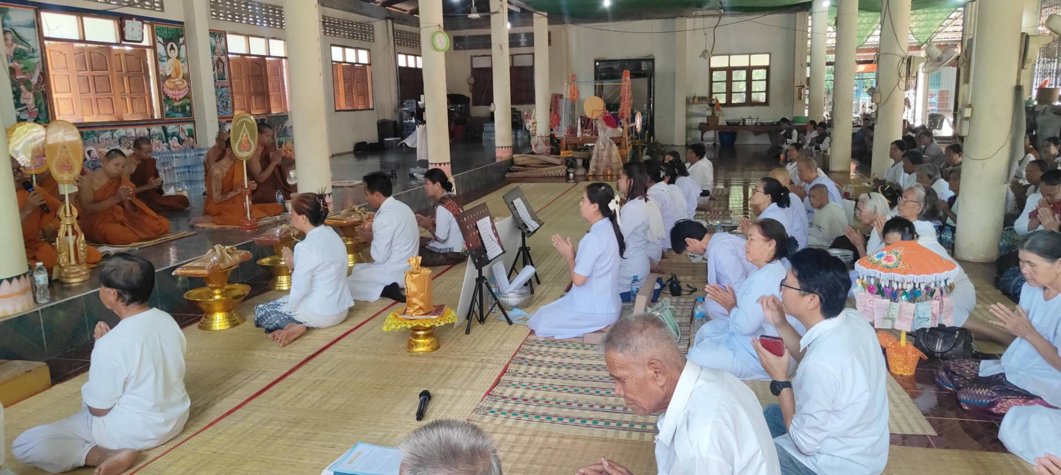 ภาพร่วมพิธีกรรมวัดธรรมมงคล