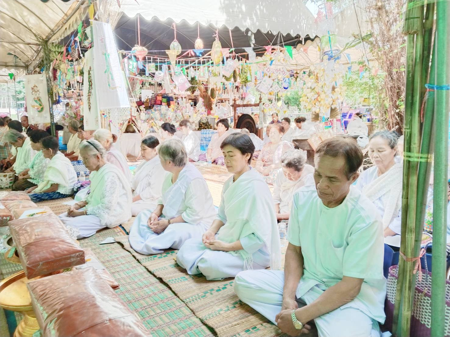 ภาพร่วมพิธีกรรมวัดโพธาราม