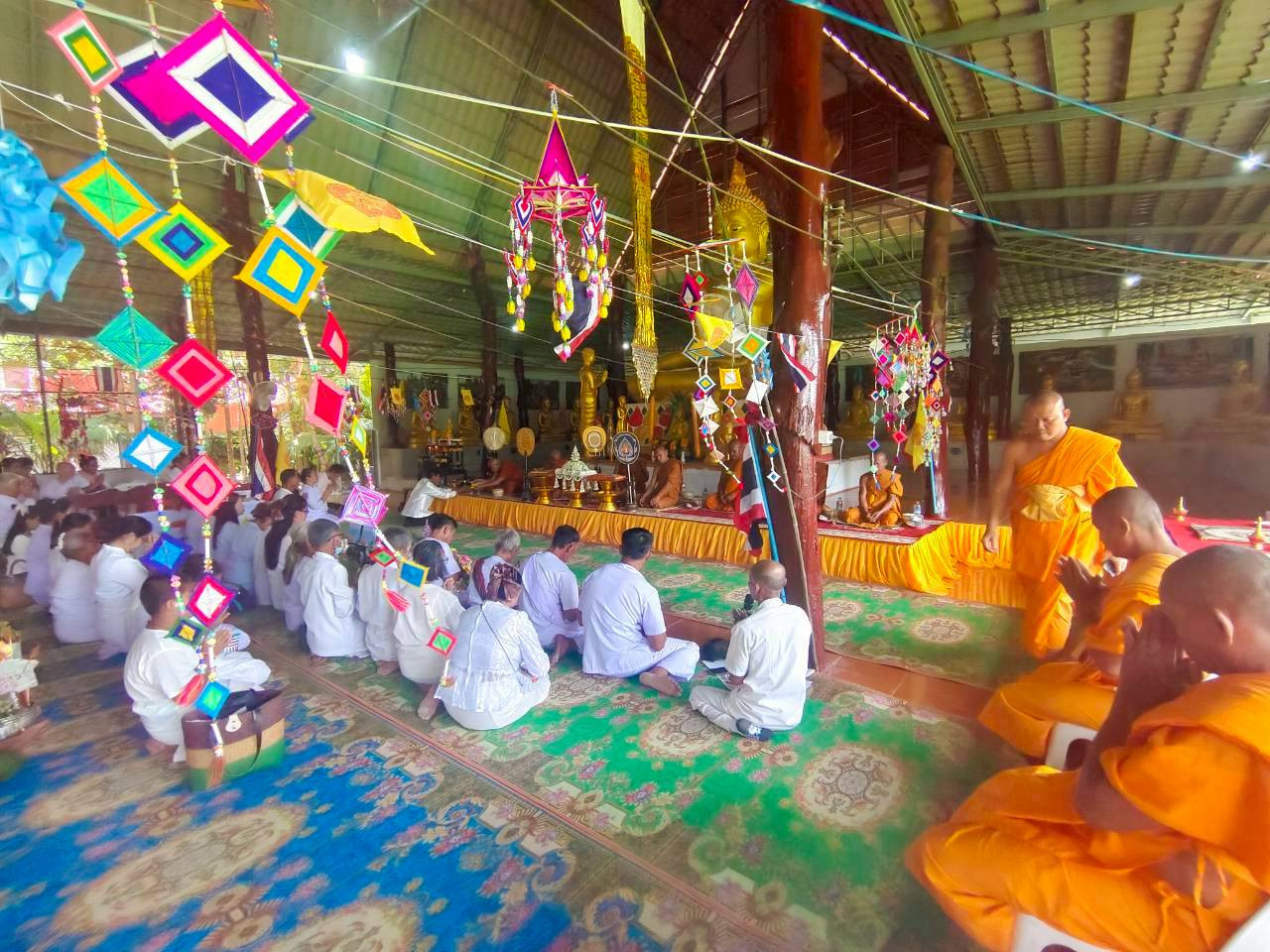 ภาพร่วมพิธีกรรมวัดวังทอง