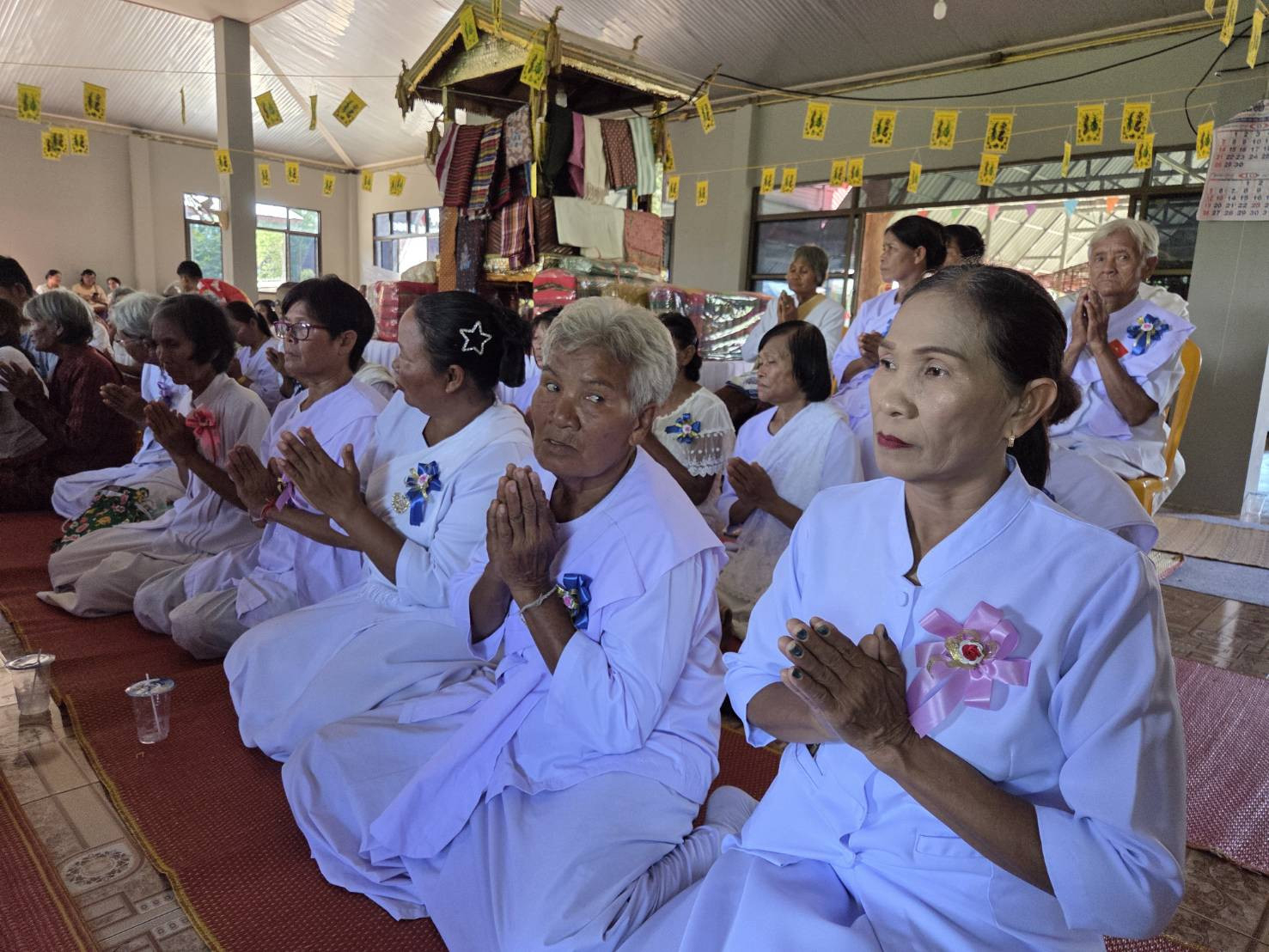 ภาพร่วมพิธีกรรมวัดบ้านหนองกับ