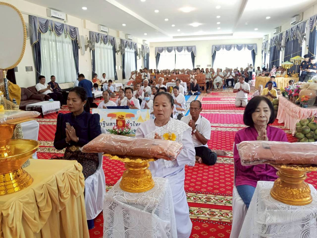 ภาพร่วมพิธีกรรมวัดมหาผล