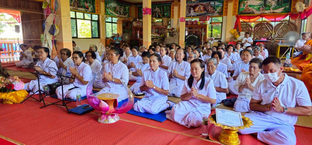 ภาพร่วมพิธีกรรมวัดหนองแวง