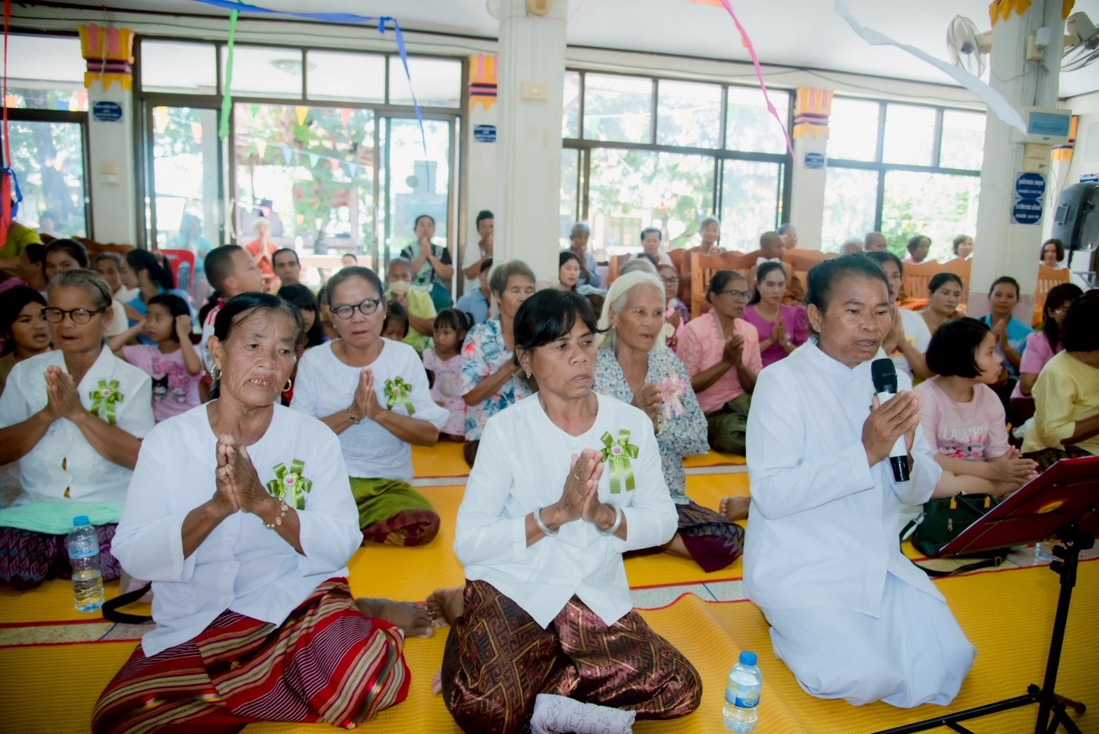 ภาพร่วมพิธีกรรมวัดบำเพ็ญธรรม