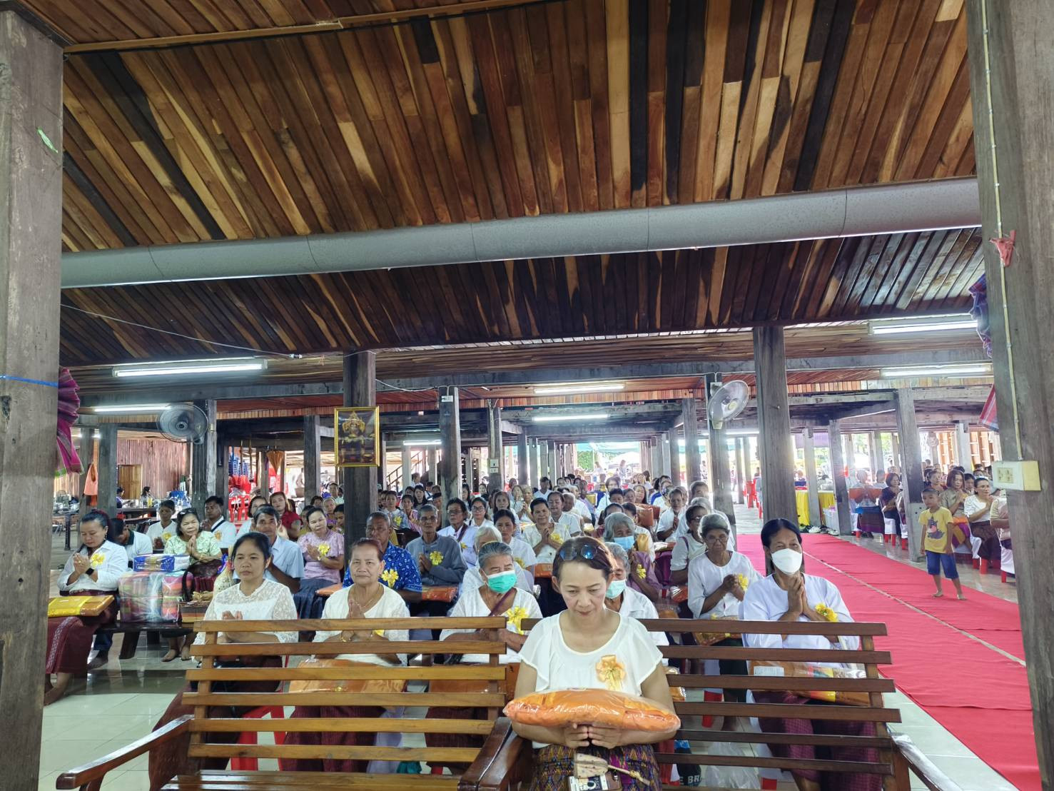 ภาพร่วมพิธีกรรมวัดพิฦกทักษิณ