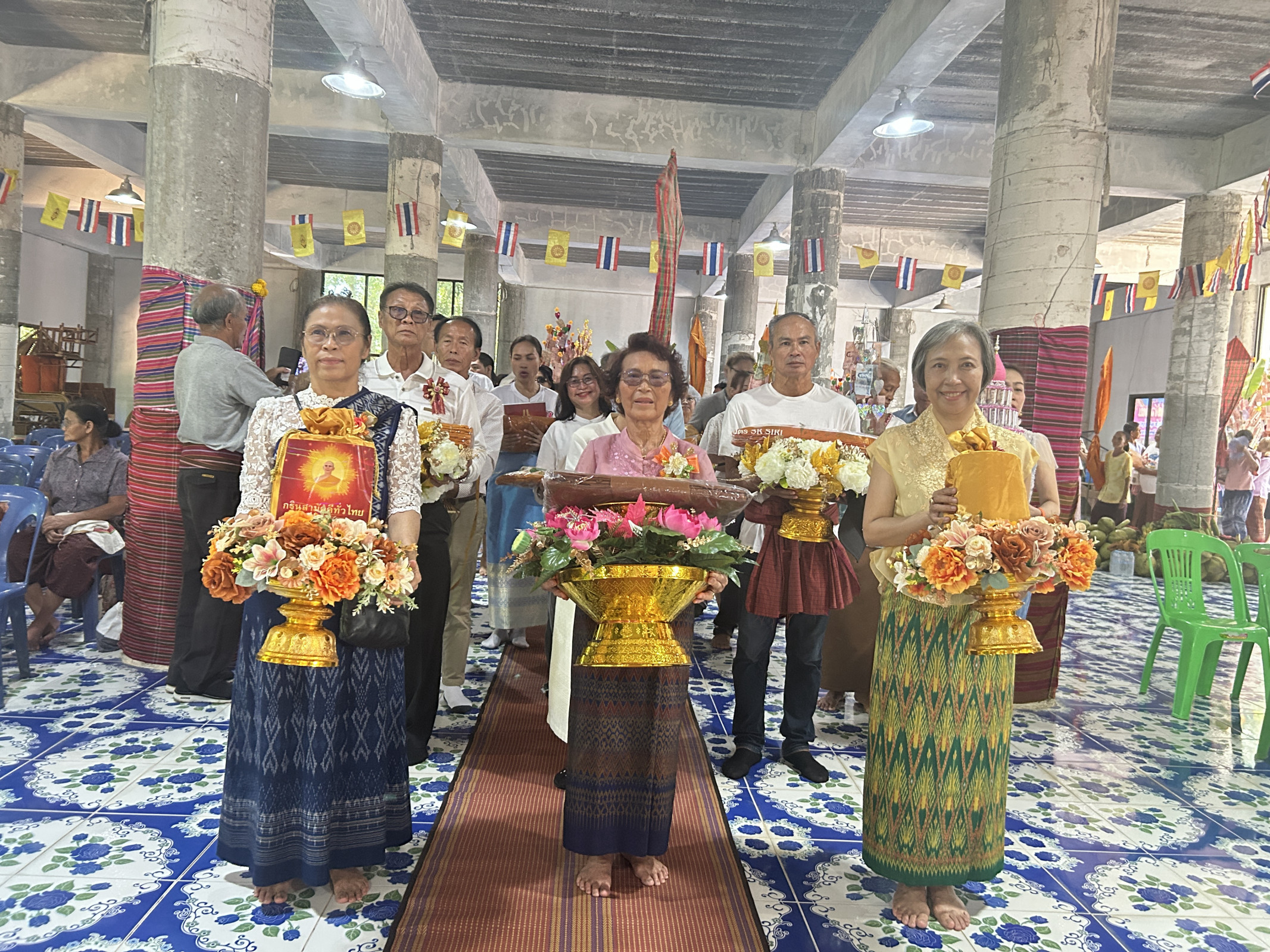 ภาพร่วมพิธีกรรมวัดป่าพระแก้ว