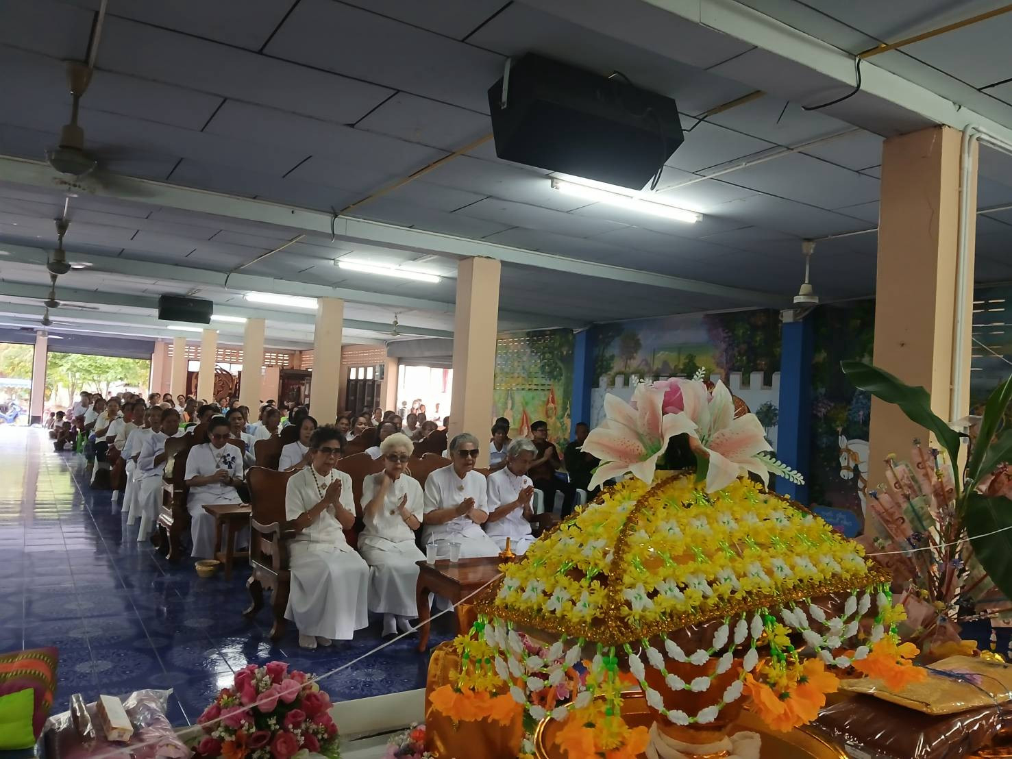 ภาพร่วมพิธีกรรมวัดดาราธิวาส