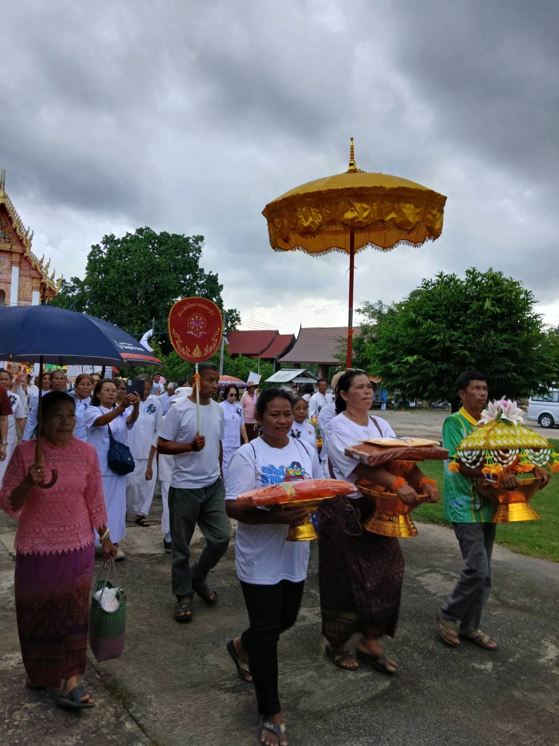 ภาพร่วมพิธีกรรมวัดดาราธิวาส