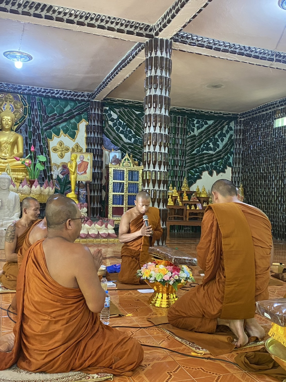 ภาพร่วมพิธีกรรมวัดธาตุโบราณ