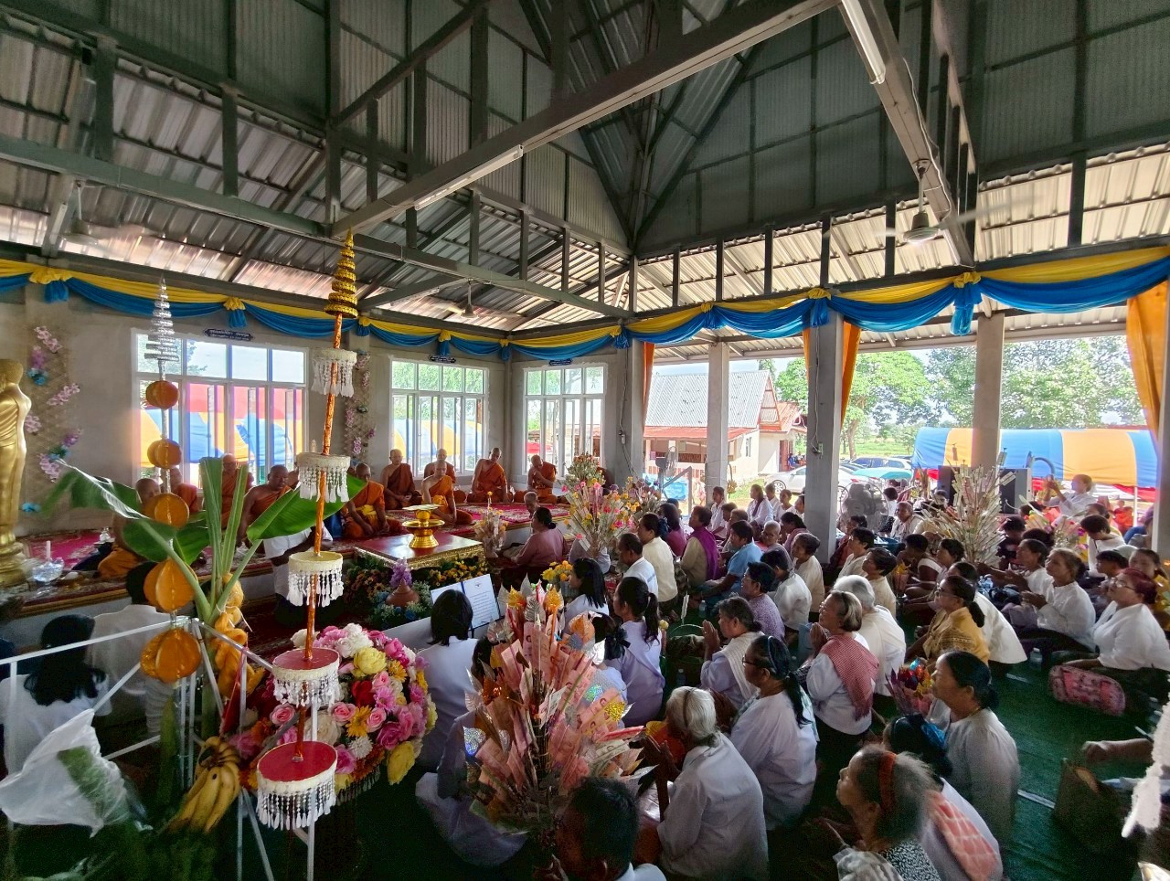 ภาพร่วมพิธีกรรมวัดสมภาวนาราม