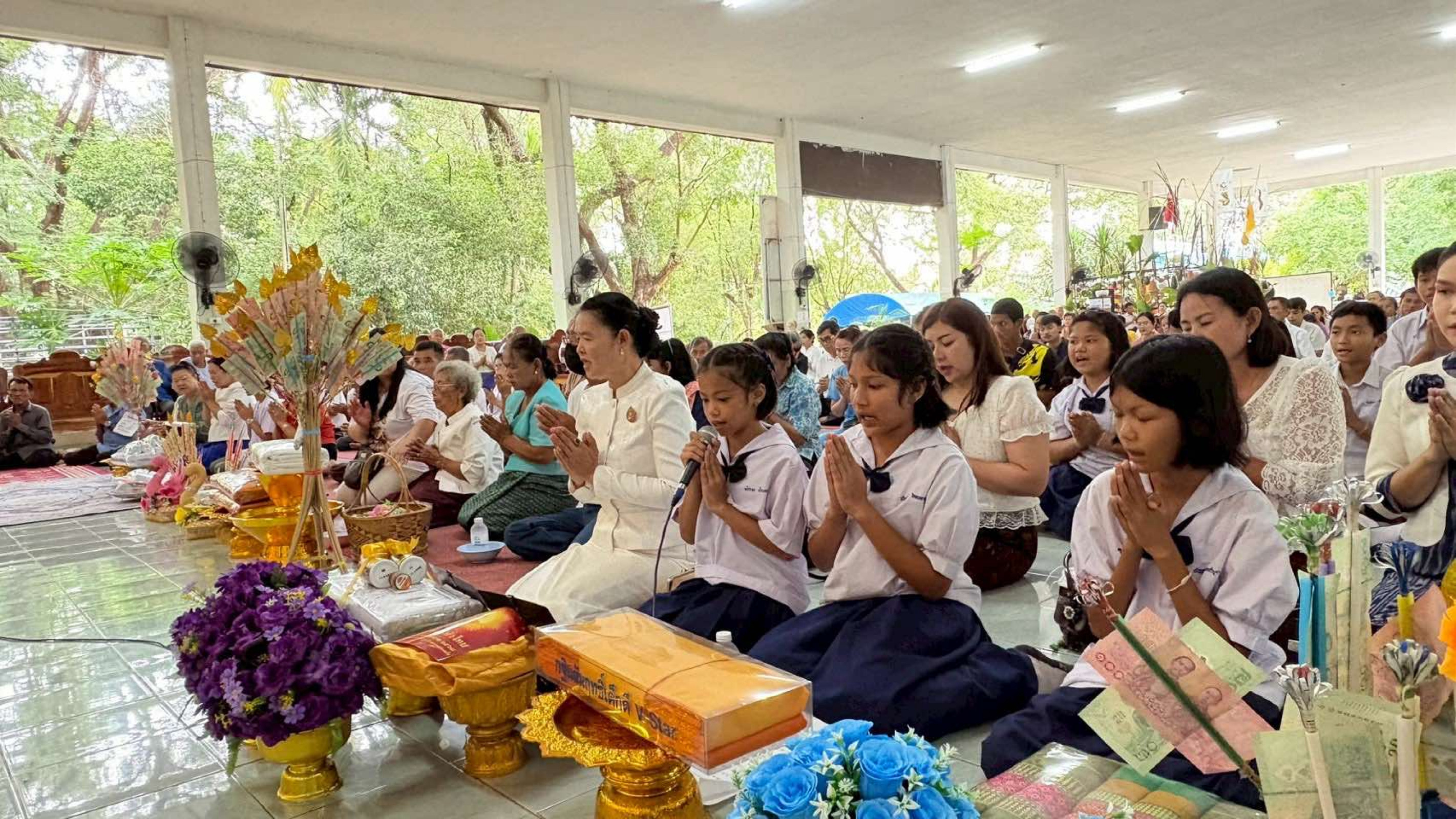 ภาพกล่าวคำถวายกฐินวัดกู่แก้ว