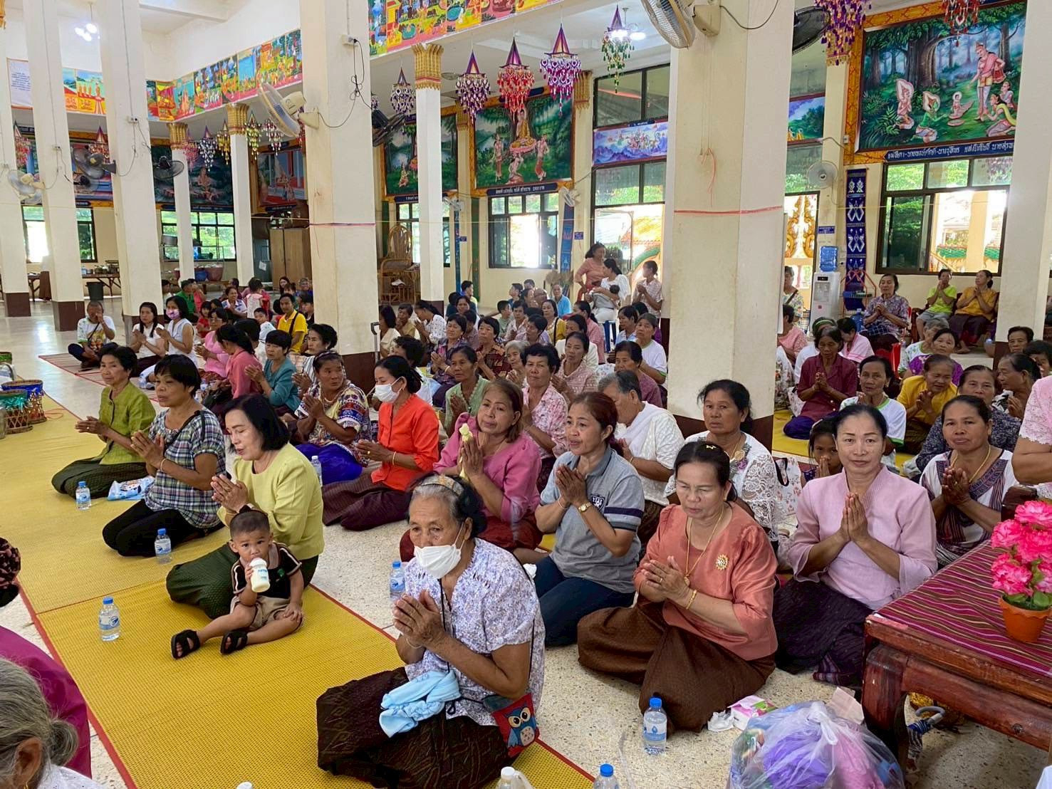 ภาพร่วมพิธีกรรมวัดศิริมงคล