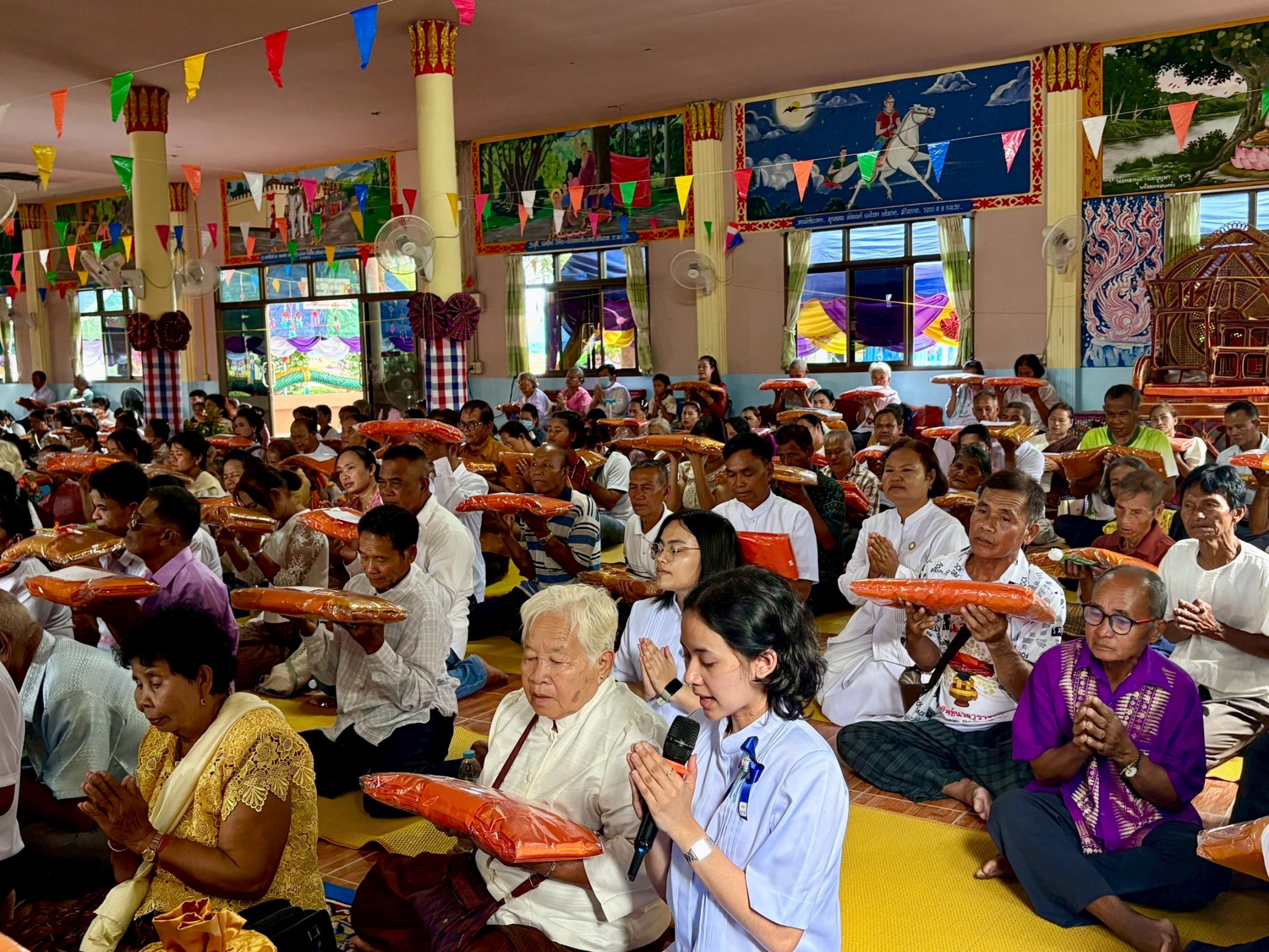 ภาพกล่าวคำถวายกฐินวัดทิพย์นวดวราราม