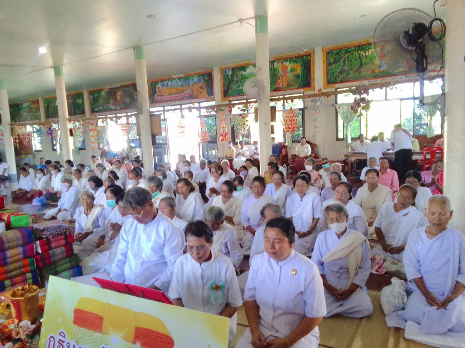 ภาพร่วมพิธีกรรมวัดหนองหิน