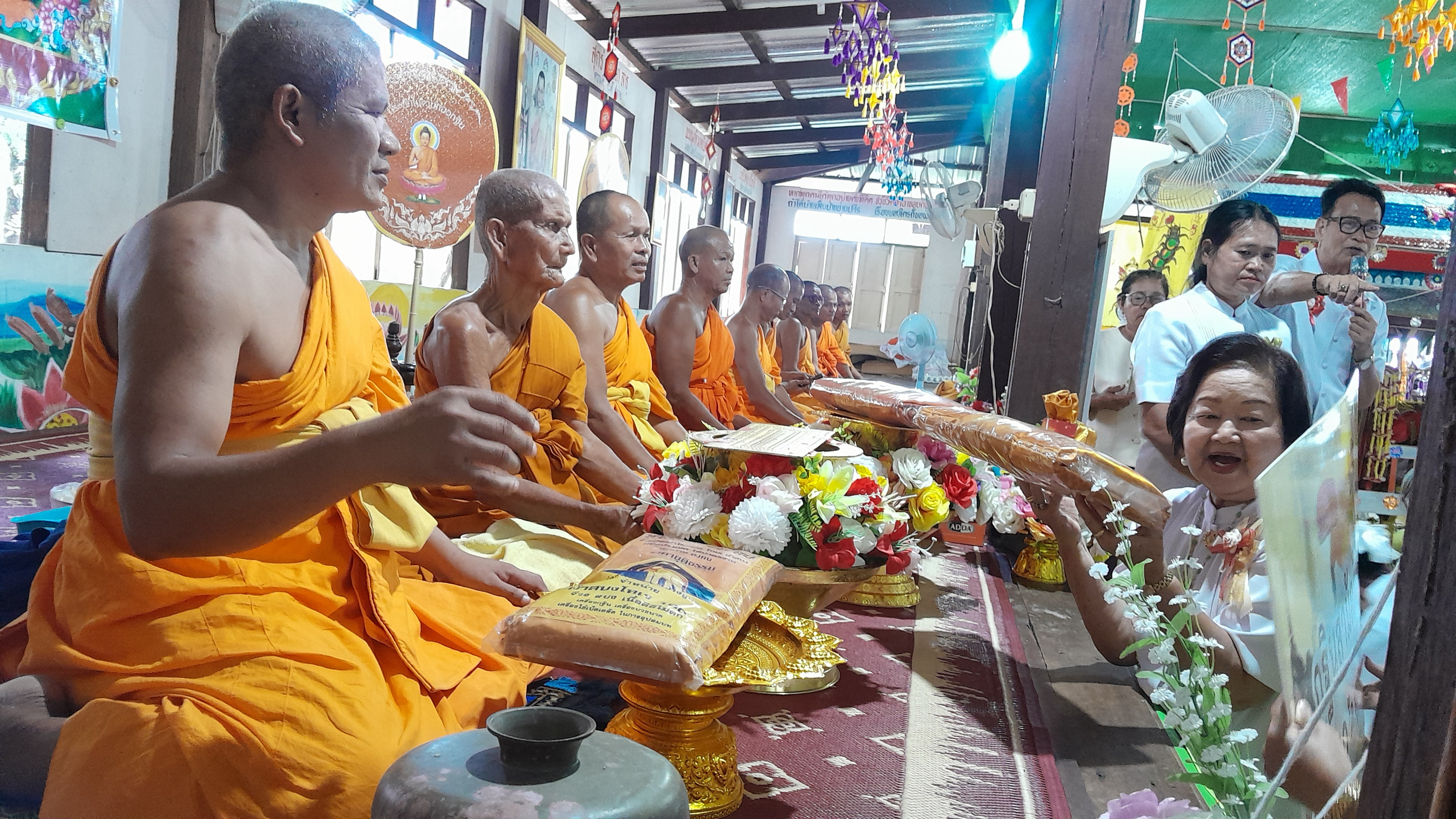 ภาพร่วมพิธีกรรมวัดศิริหนองครก