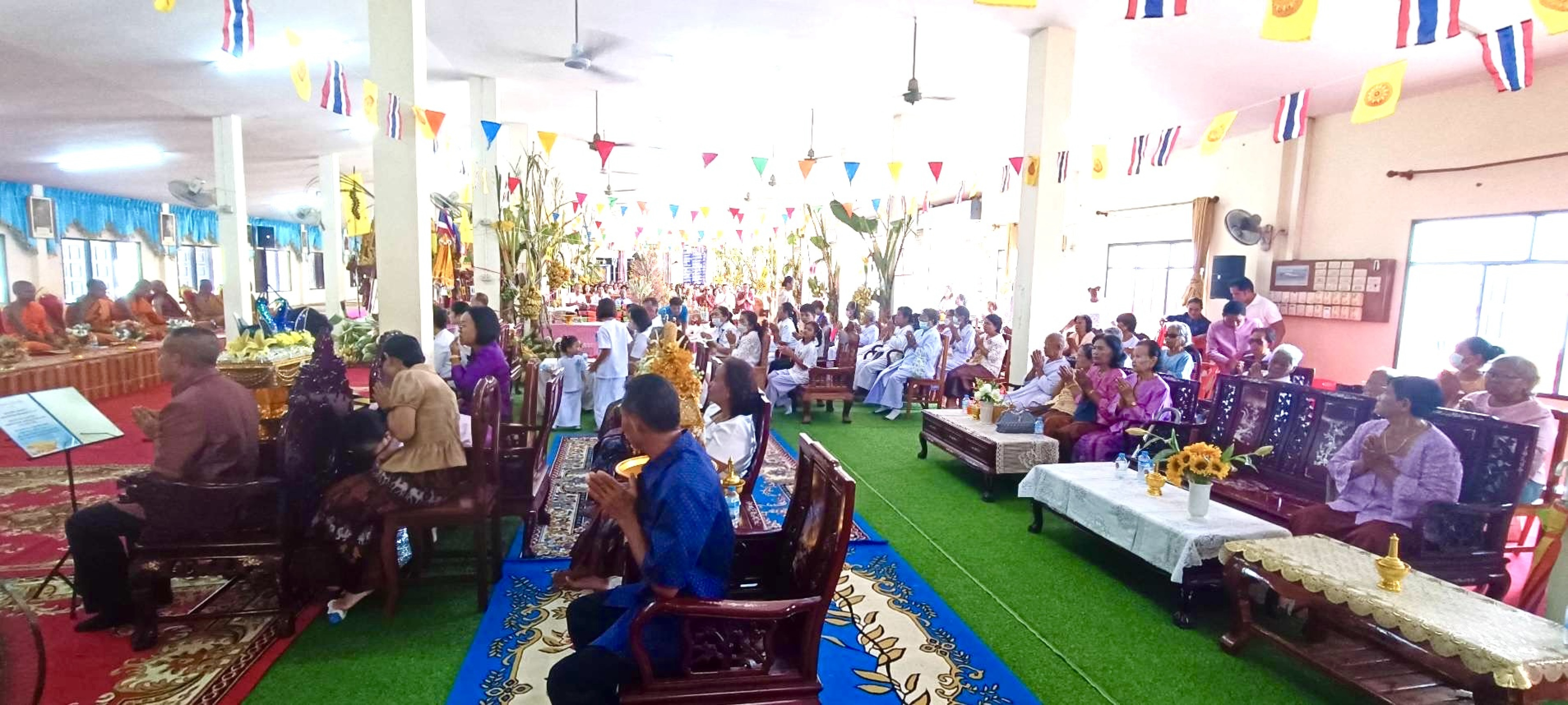 ภาพร่วมพิธีกรรมวัดปราสาท