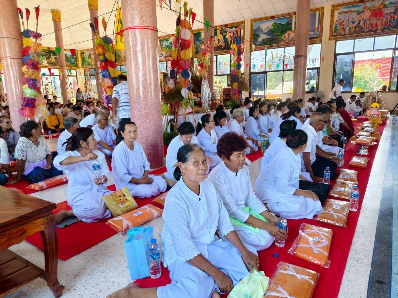 ภาพร่วมพิธีกรรมวัดสุนธาราม