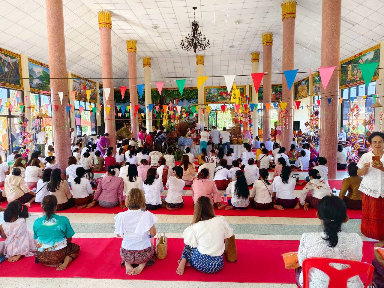 ภาพร่วมพิธีกรรมวัดสุนธาราม