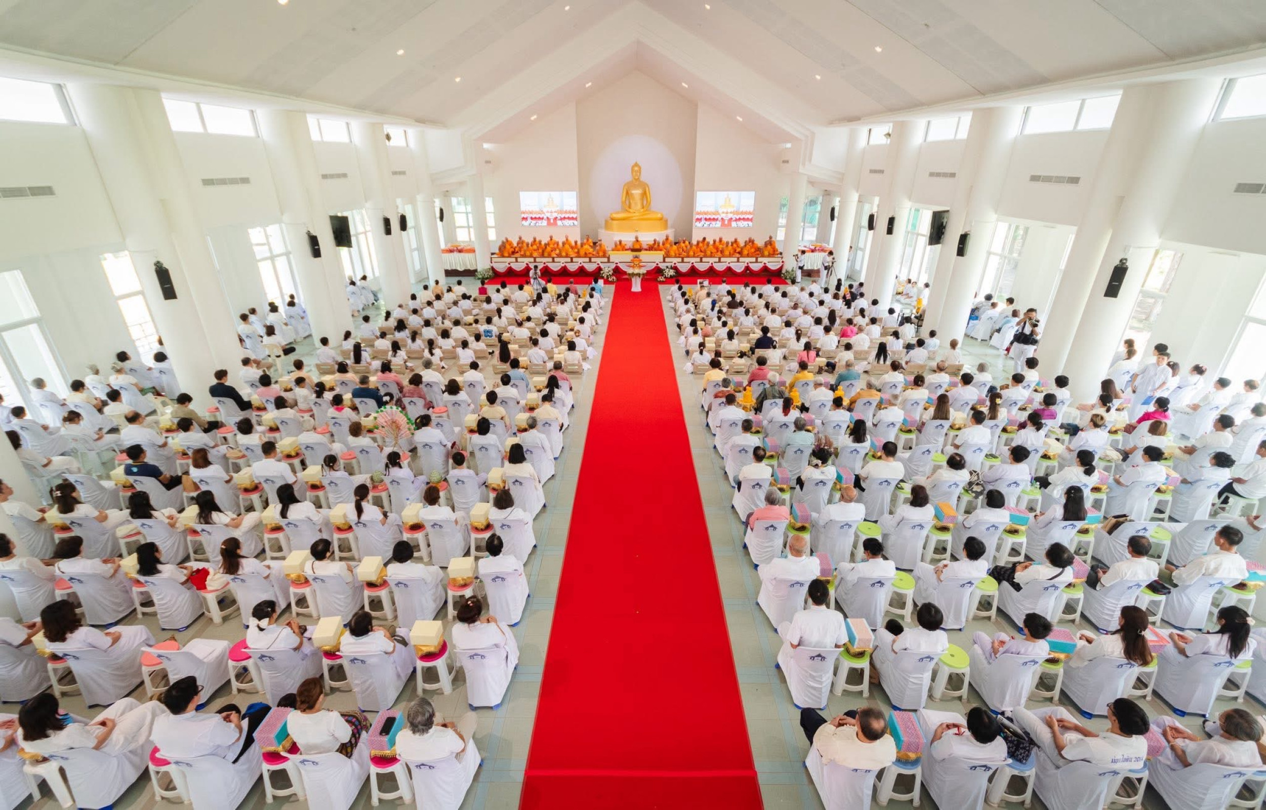 ภาพร่วมพิธีกรรมธุดงคสถานล้านนา