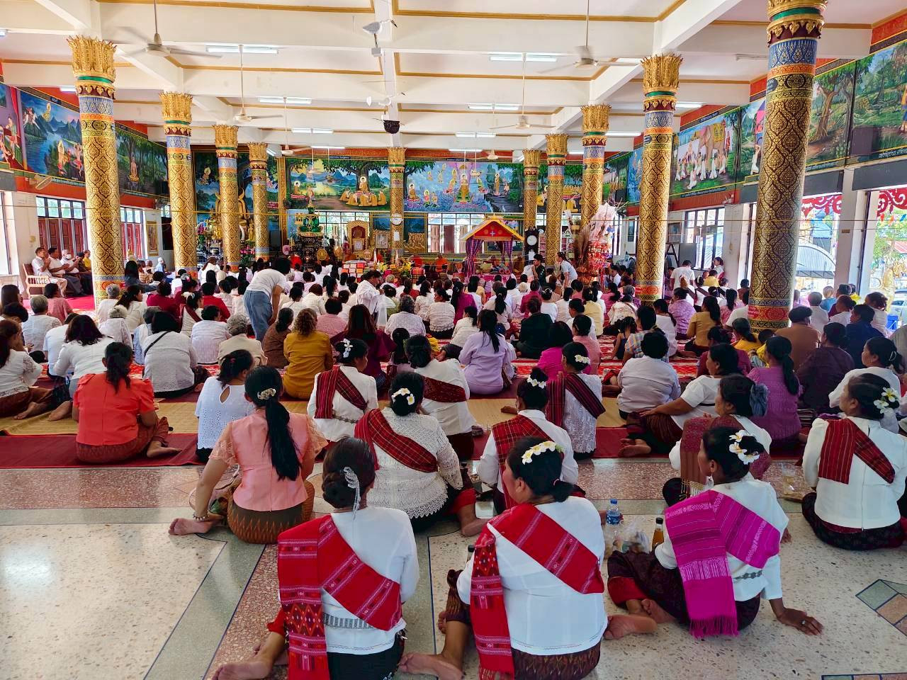 ภาพร่วมพิธีกรรมวัดศรีชุมพร