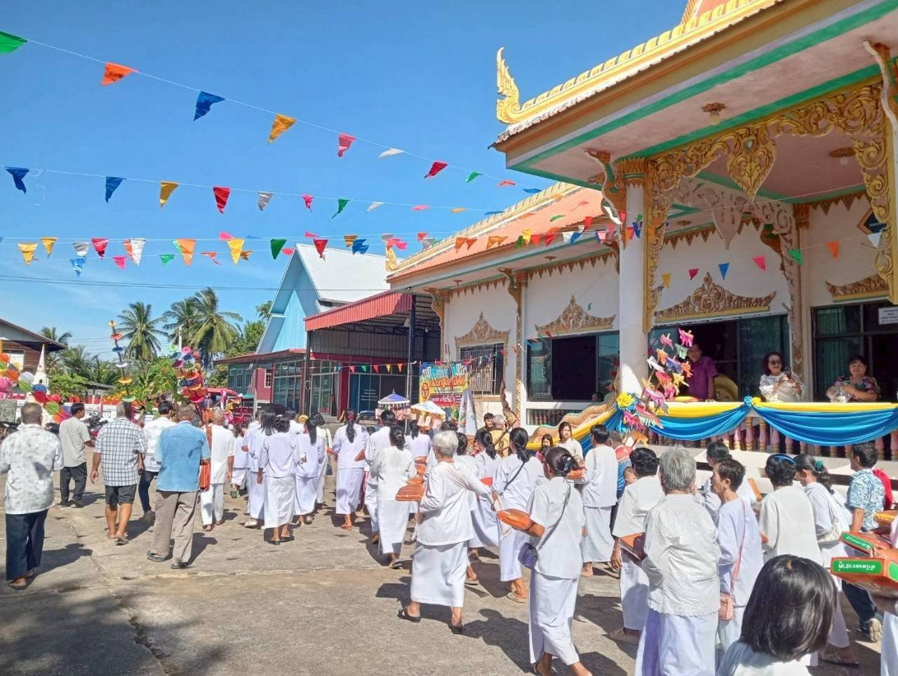 ภาพร่วมพิธีกรรมวัดวังกุง