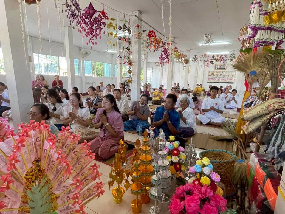 ภาพร่วมพิธีกรรมวัดอัมพวนาราม
