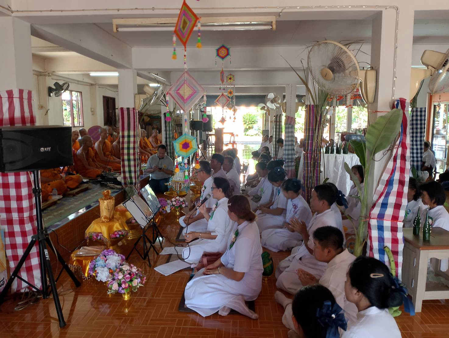 ภาพร่วมพิธีกรรมวัดศรีบุญเรือง