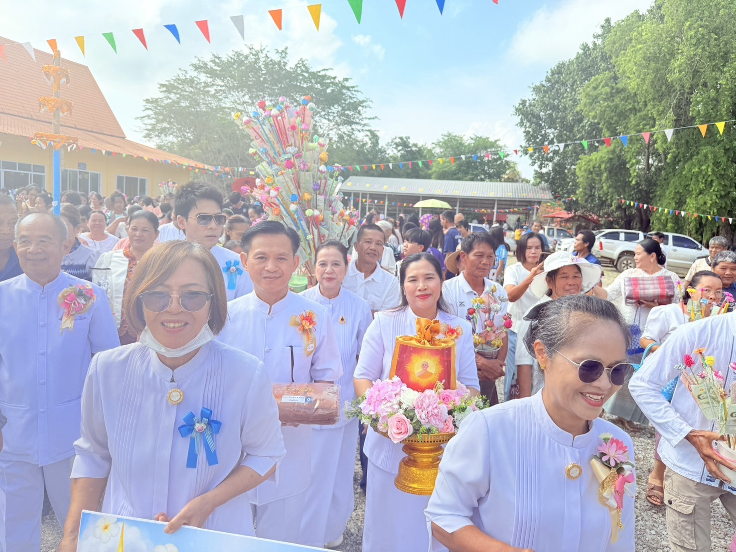 ภาพร่วมพิธีกรรมวัดใหม่ศรีชมภู