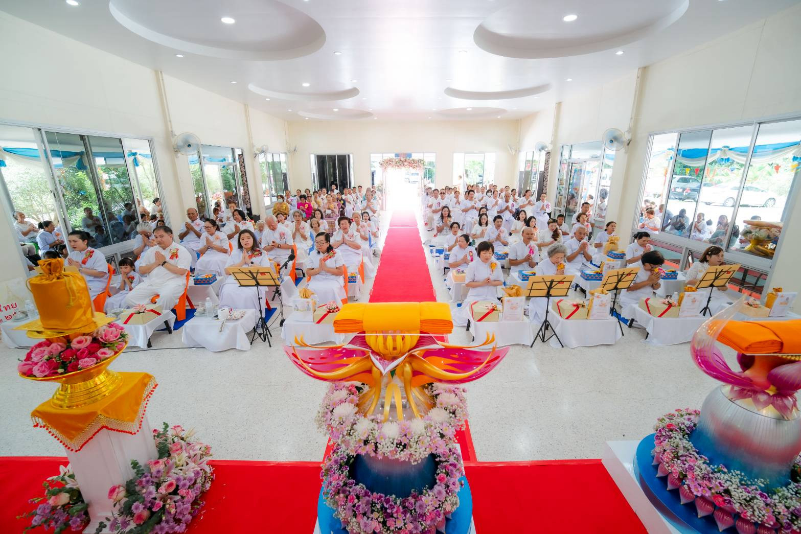 ภาพร่วมพิธีกรรมธุดงคสถานร้อยเอ็ด